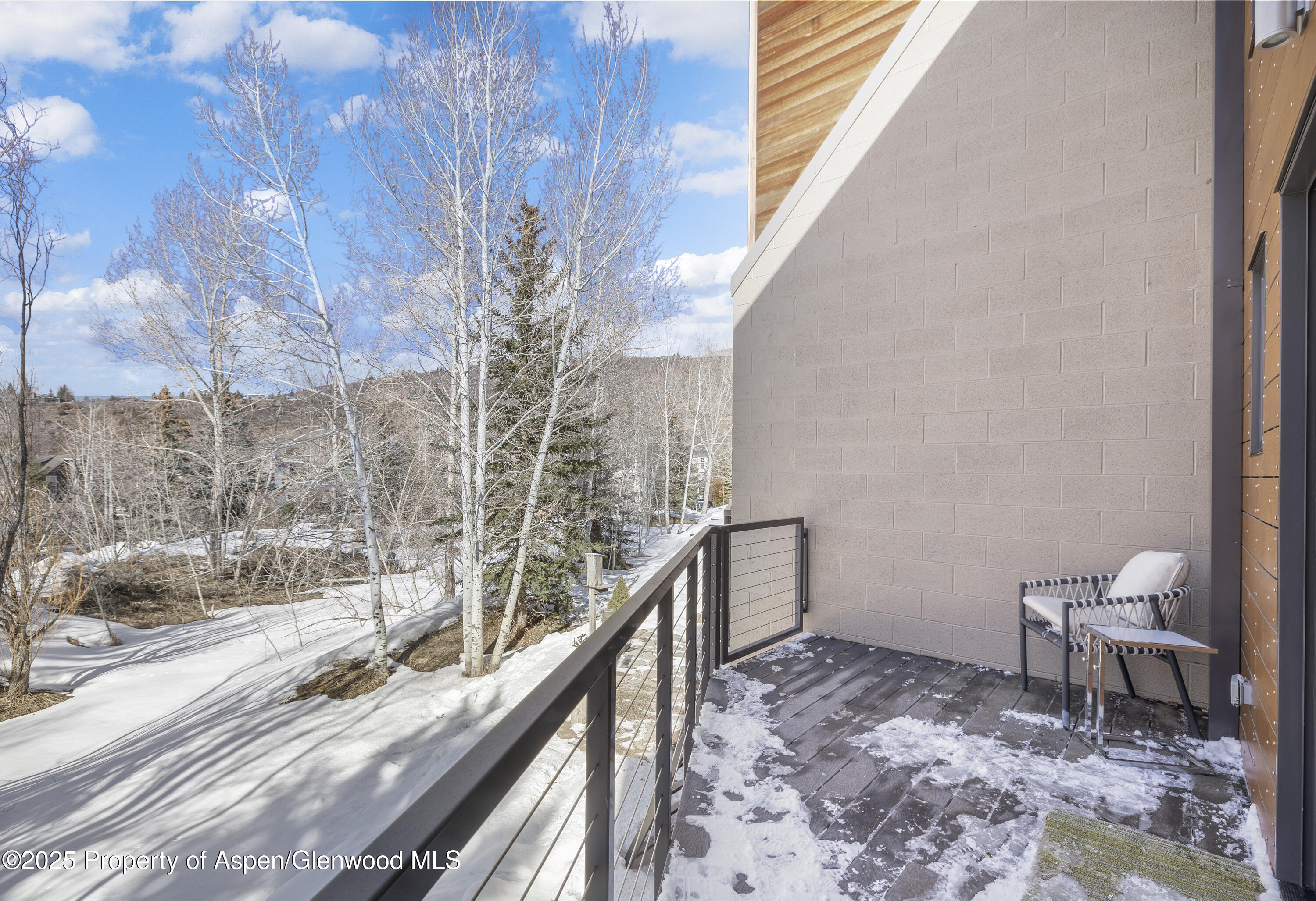 319 AABC, Unit C & D