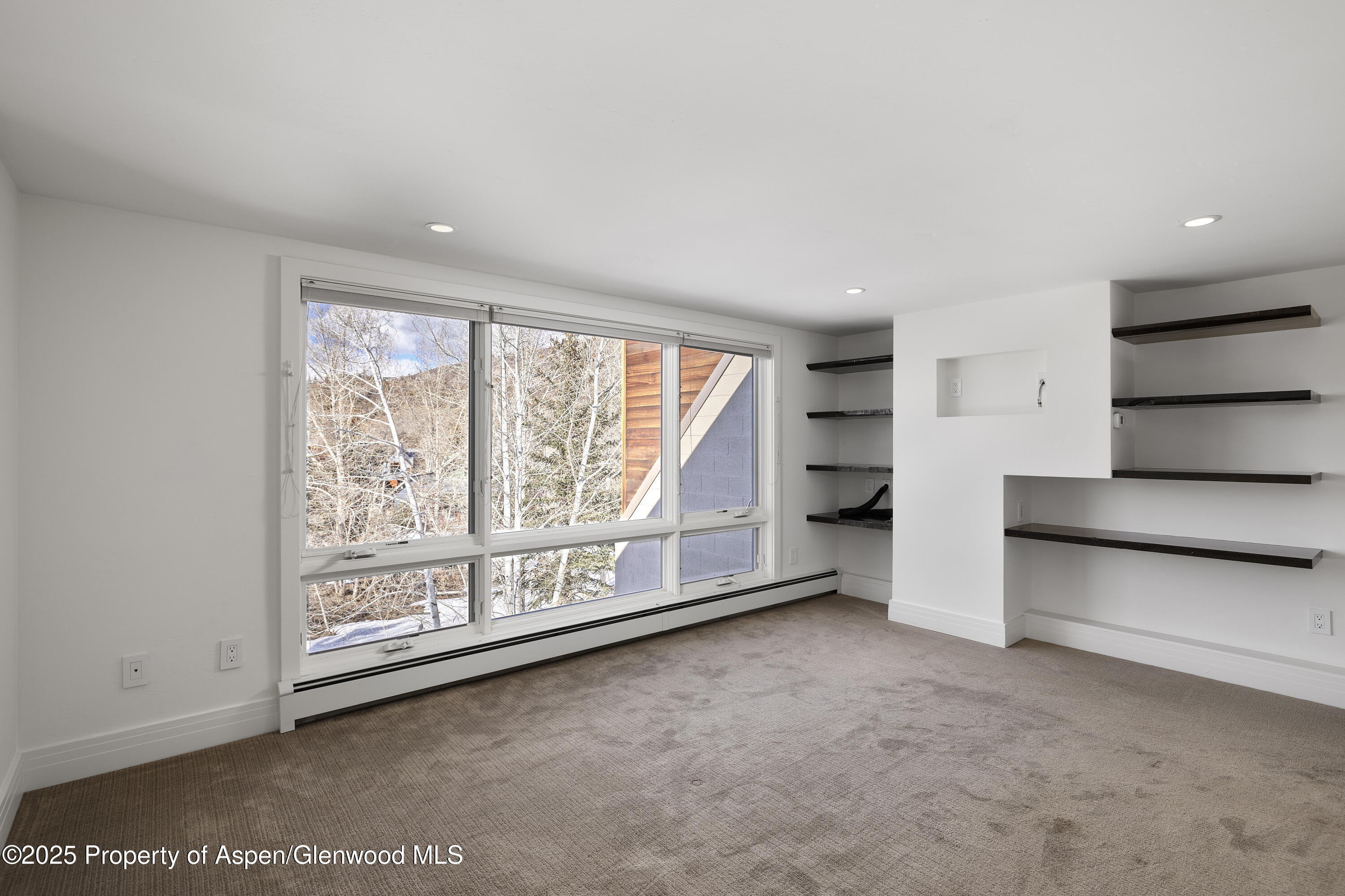 319 AABC, Unit C & D