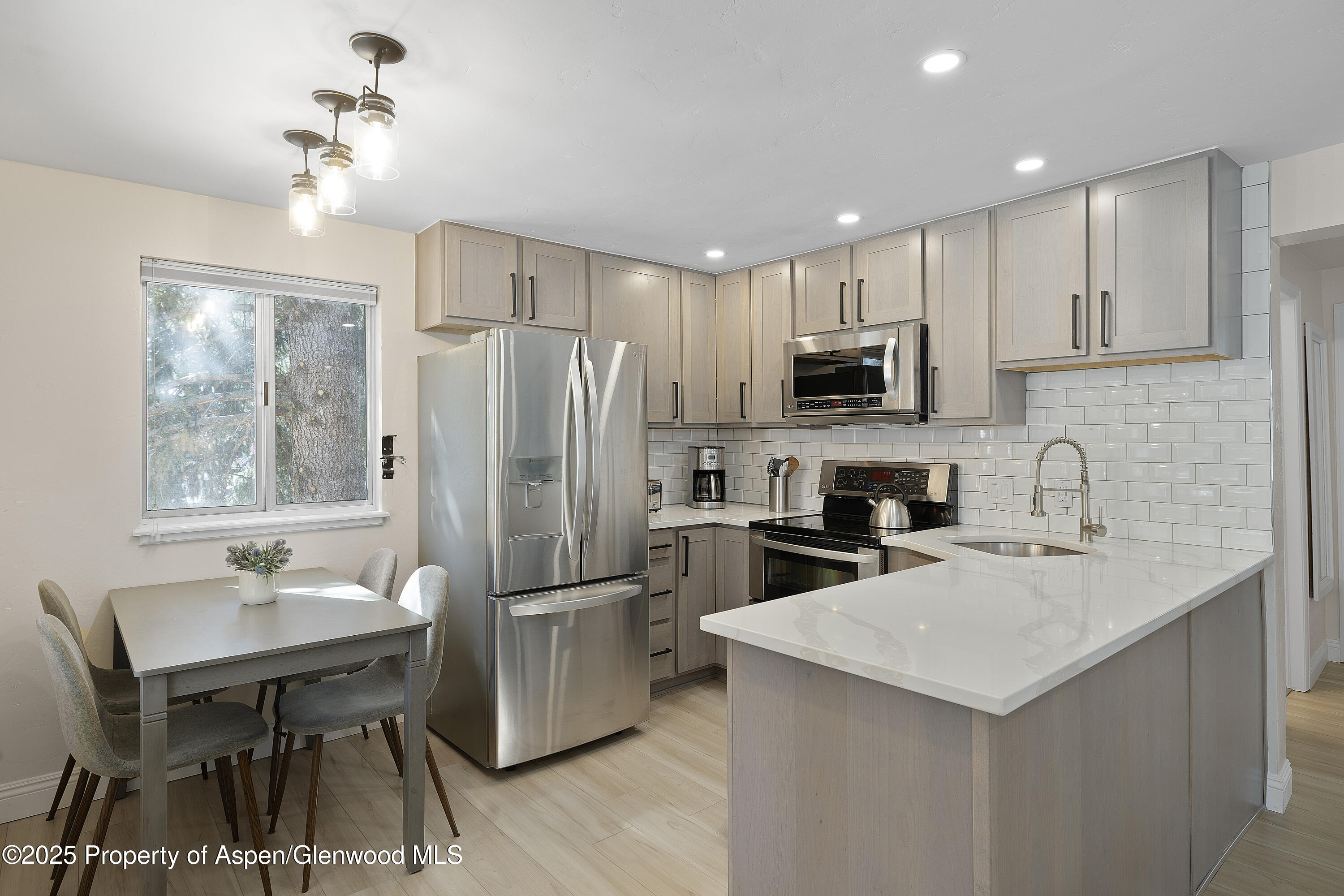 940 Waters Avenue, #201