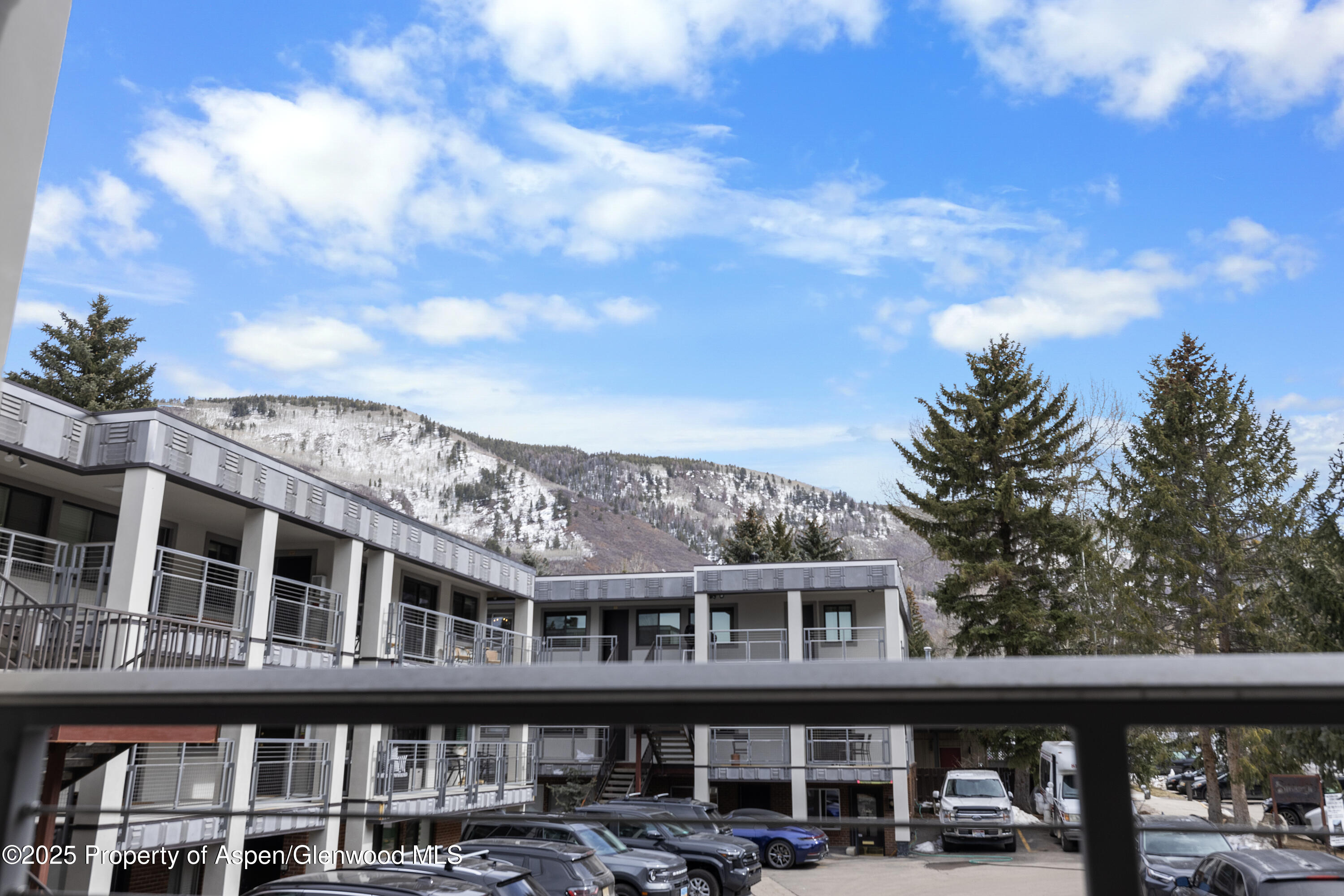 940 Waters Avenue, #201