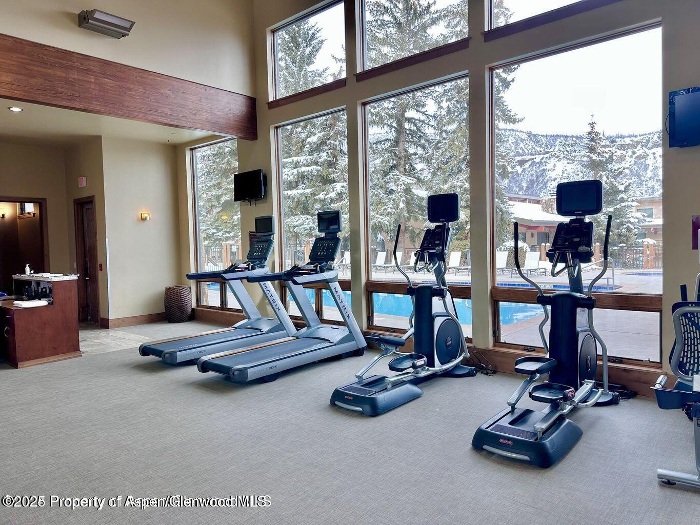 300 Carriage Way, 521