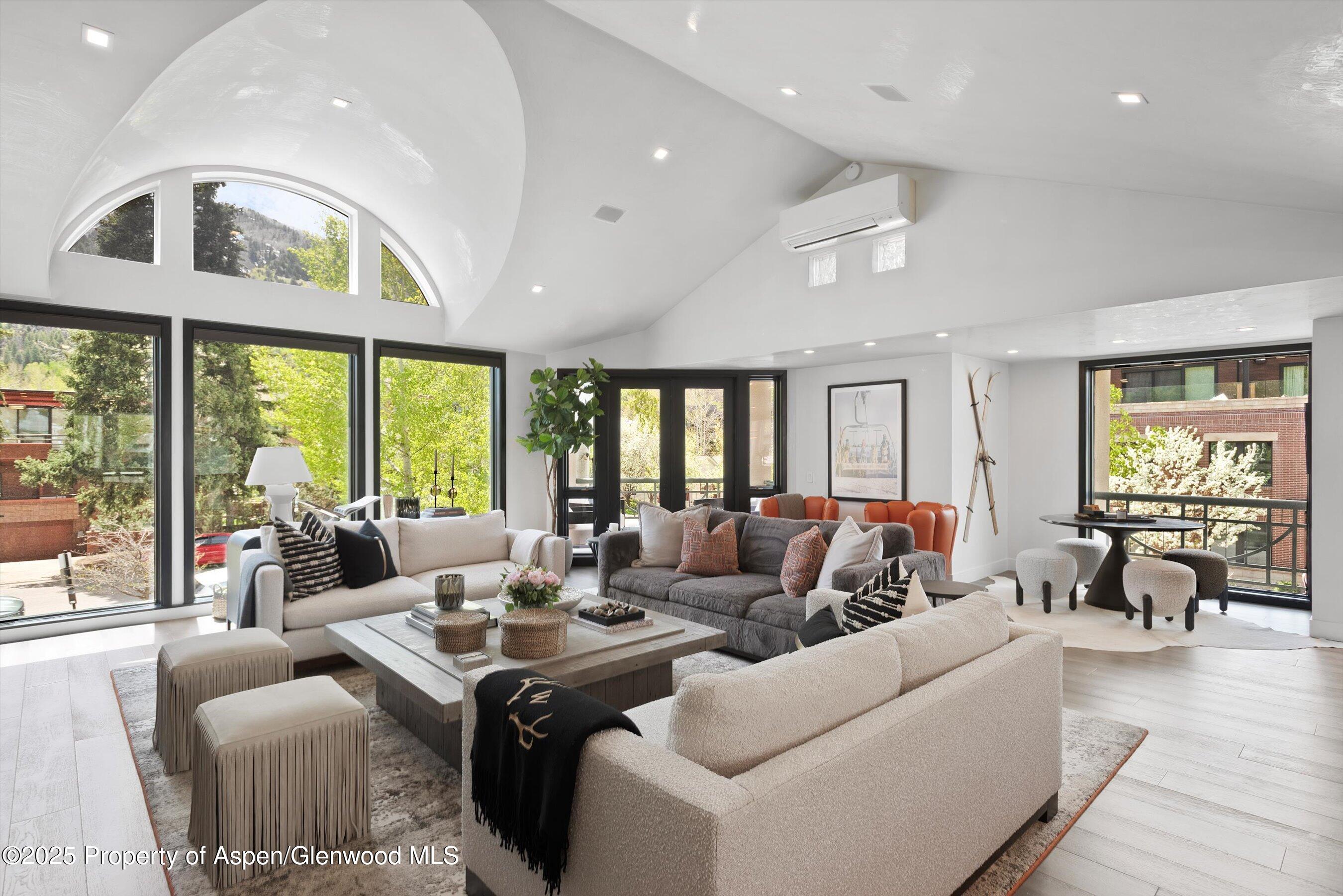 120 S Spring Street, 1