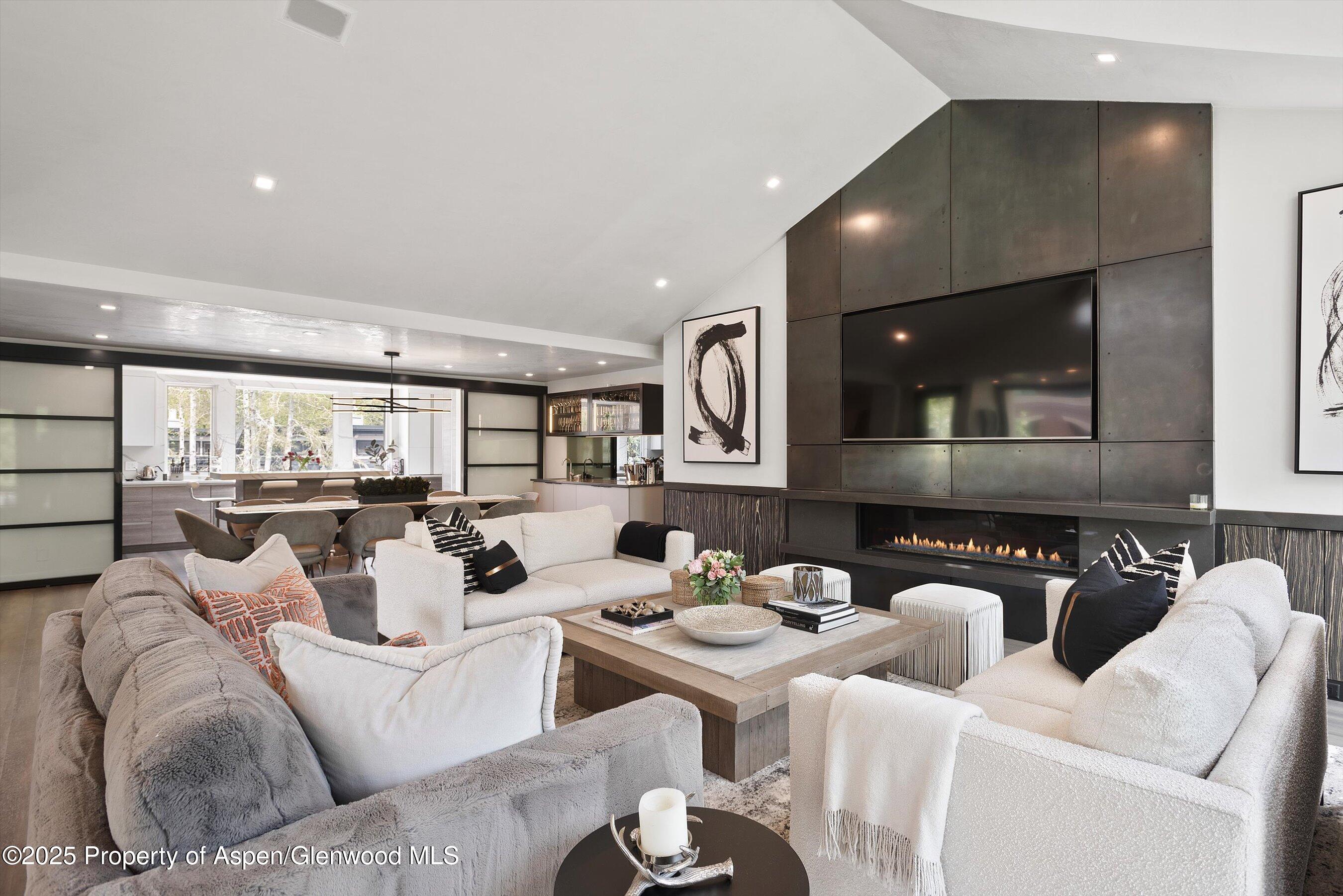 120 S Spring Street, 1