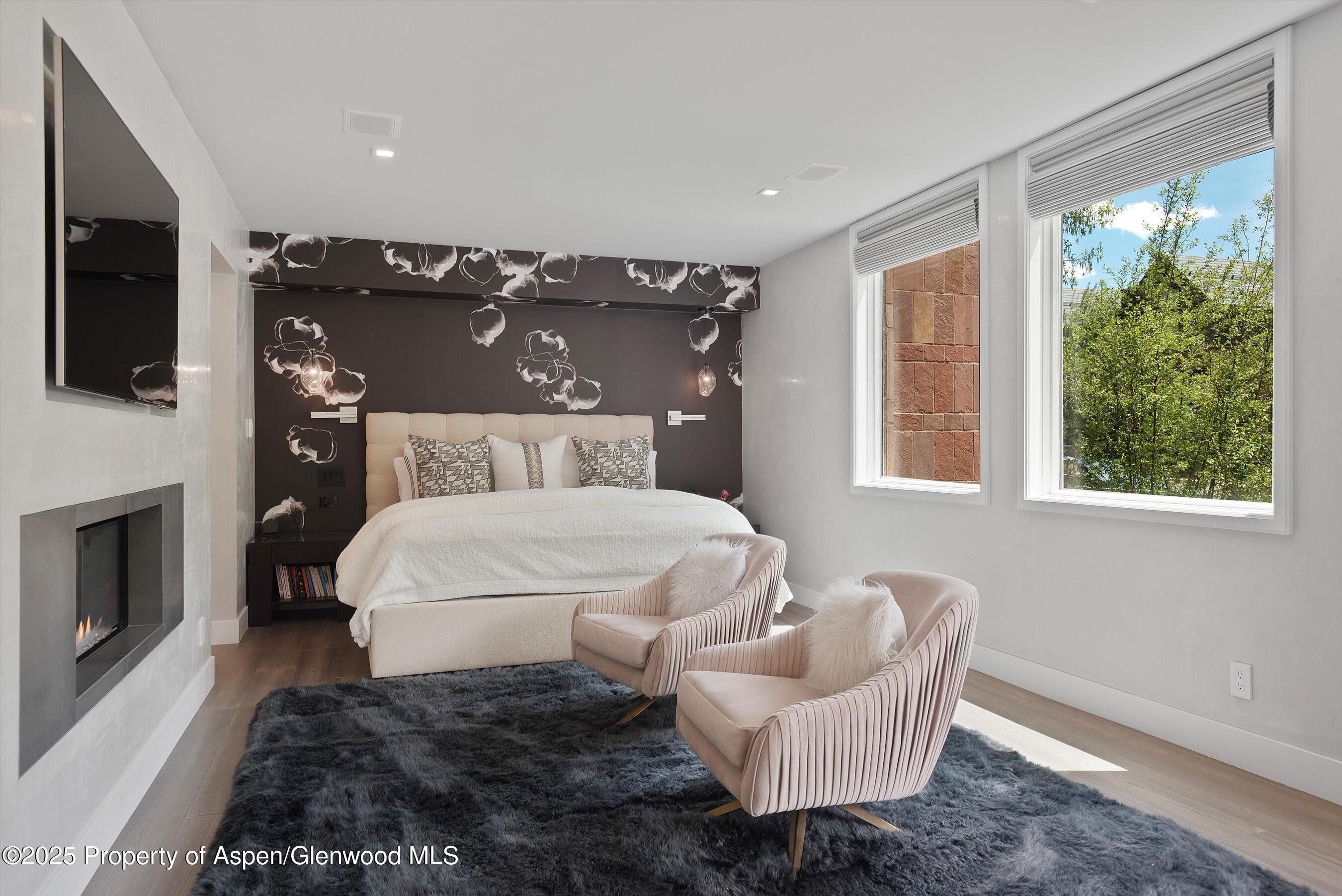 120 S Spring Street, 1