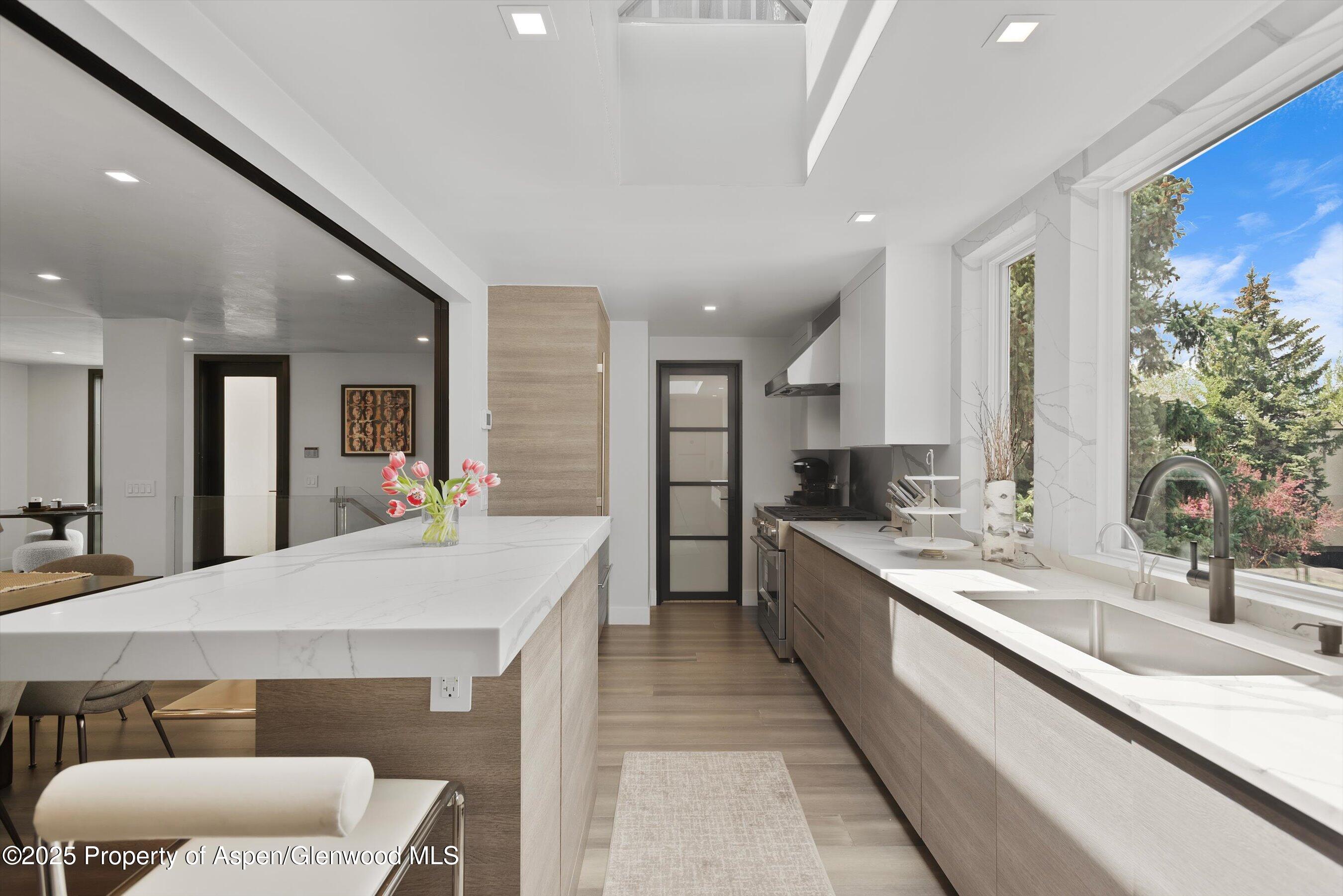 120 S Spring Street, 1