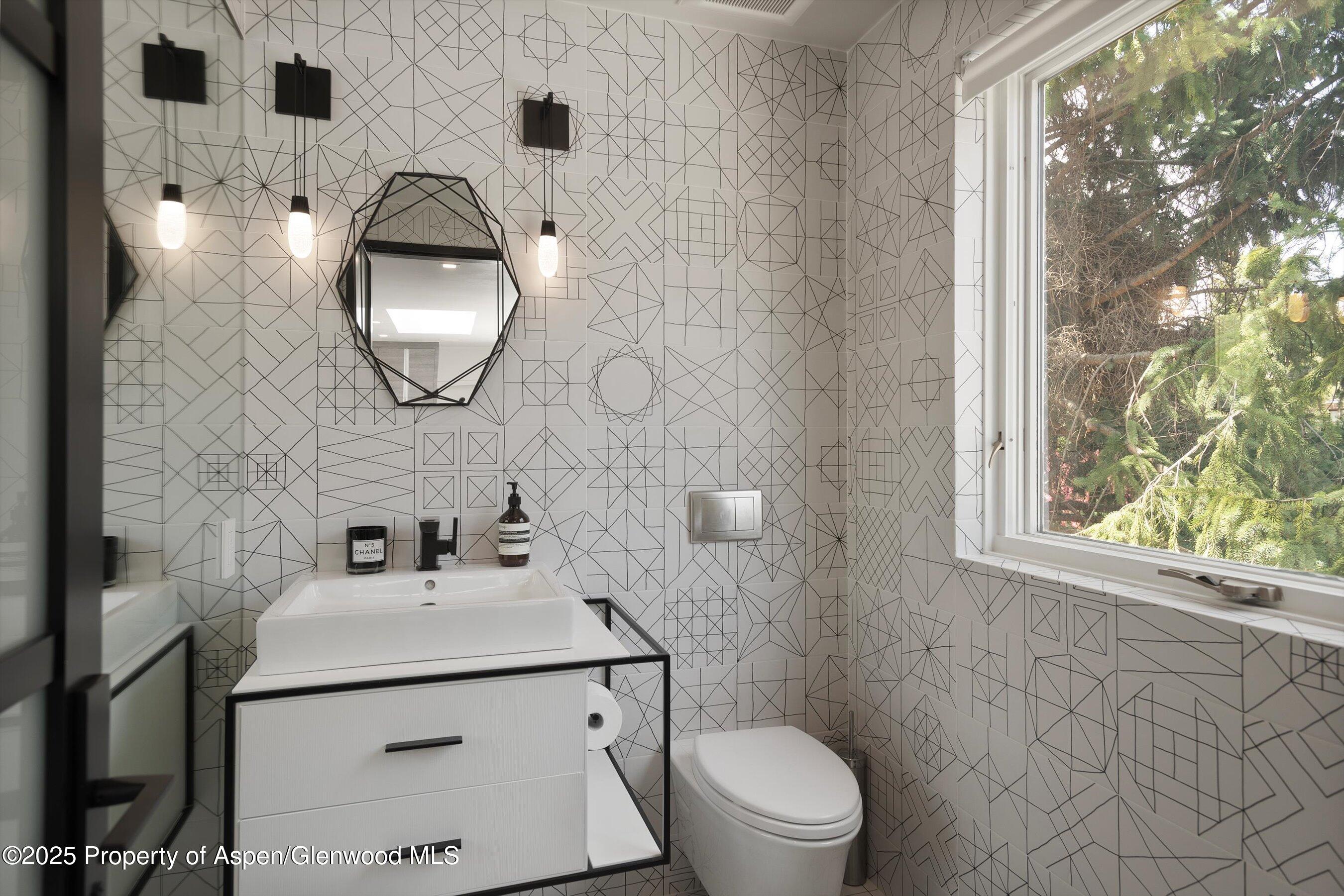 120 S Spring Street, 1