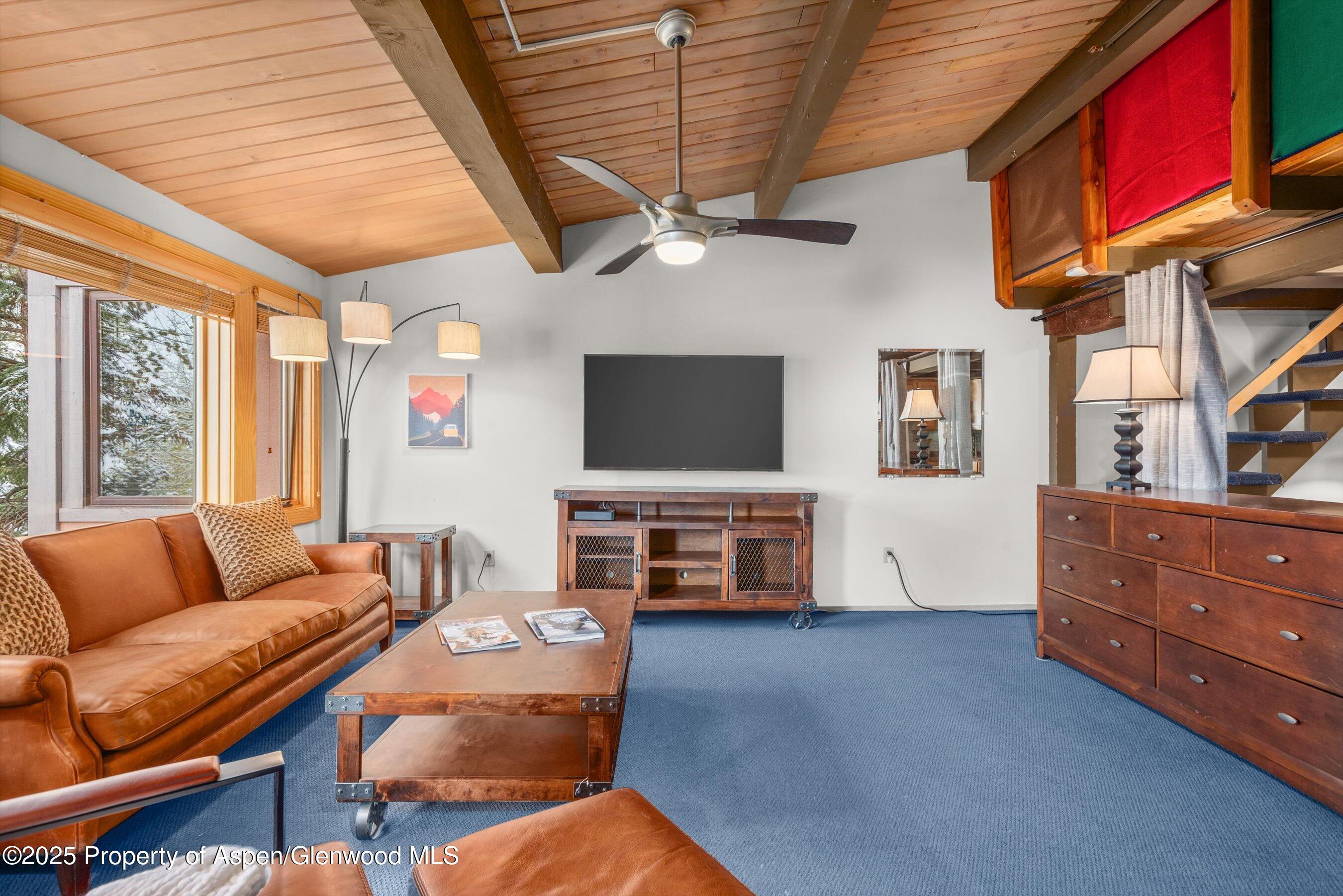 600 Carriage Way, L-12