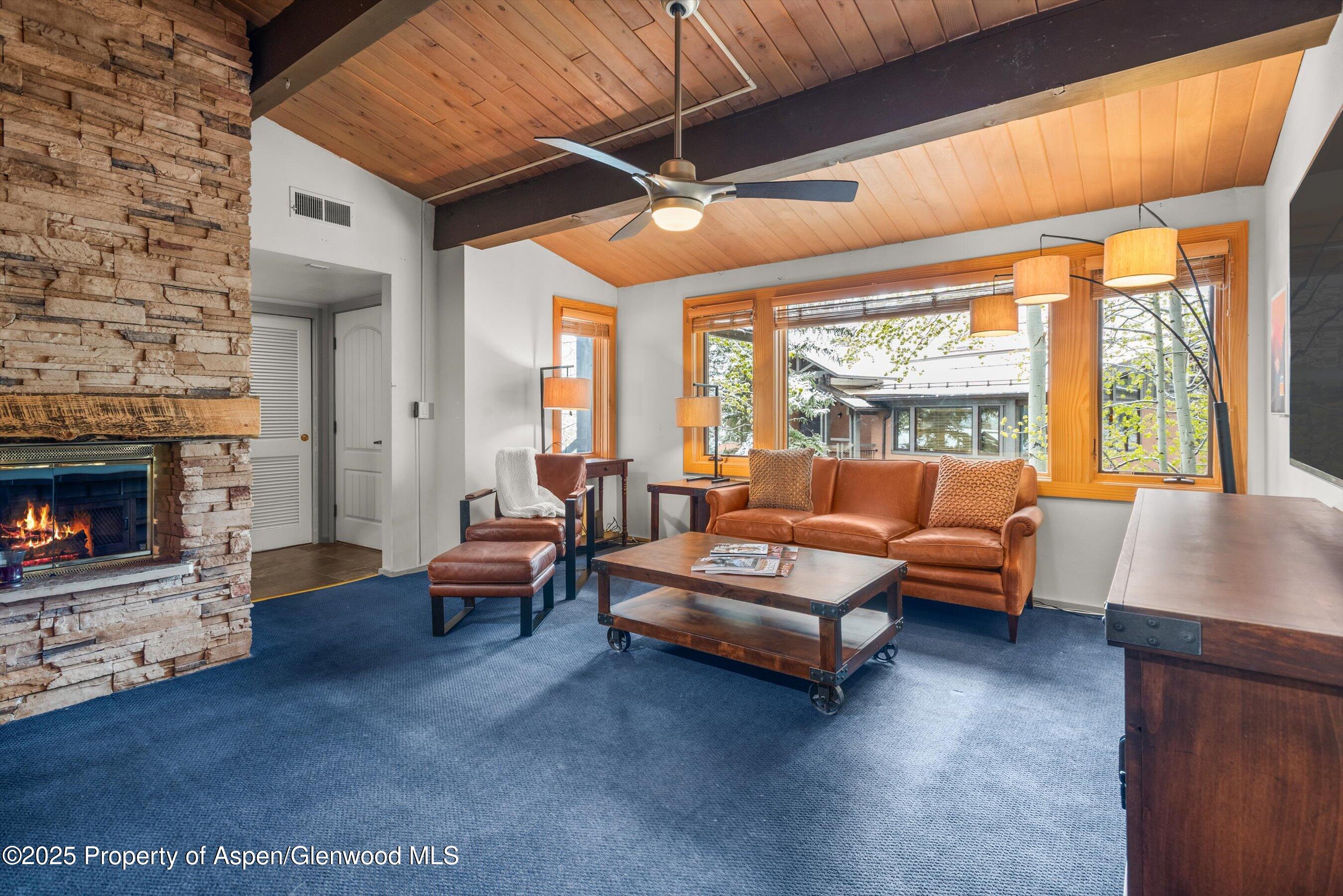 600 Carriage Way, L-12