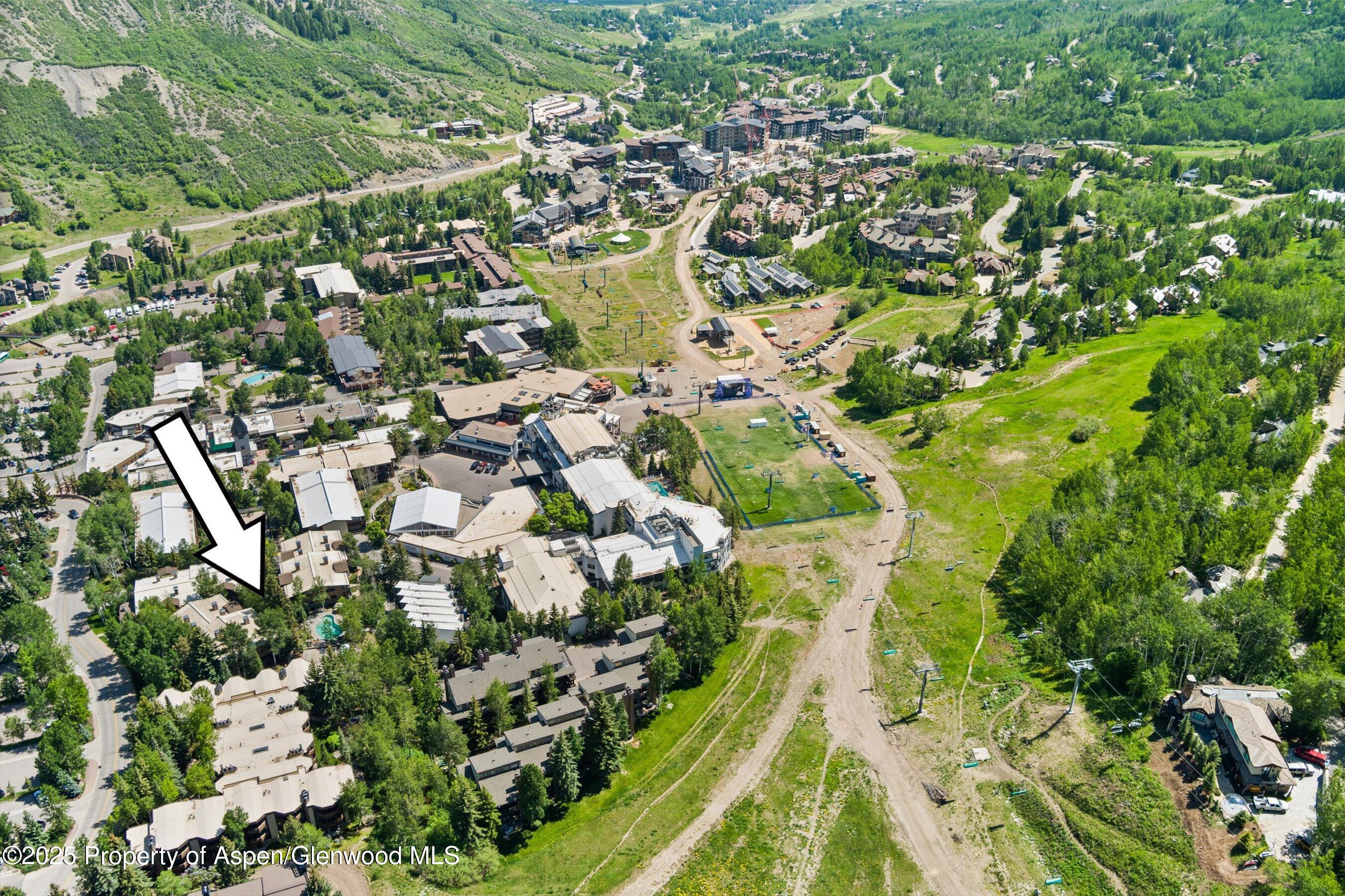 600 Carriage Way, L-12