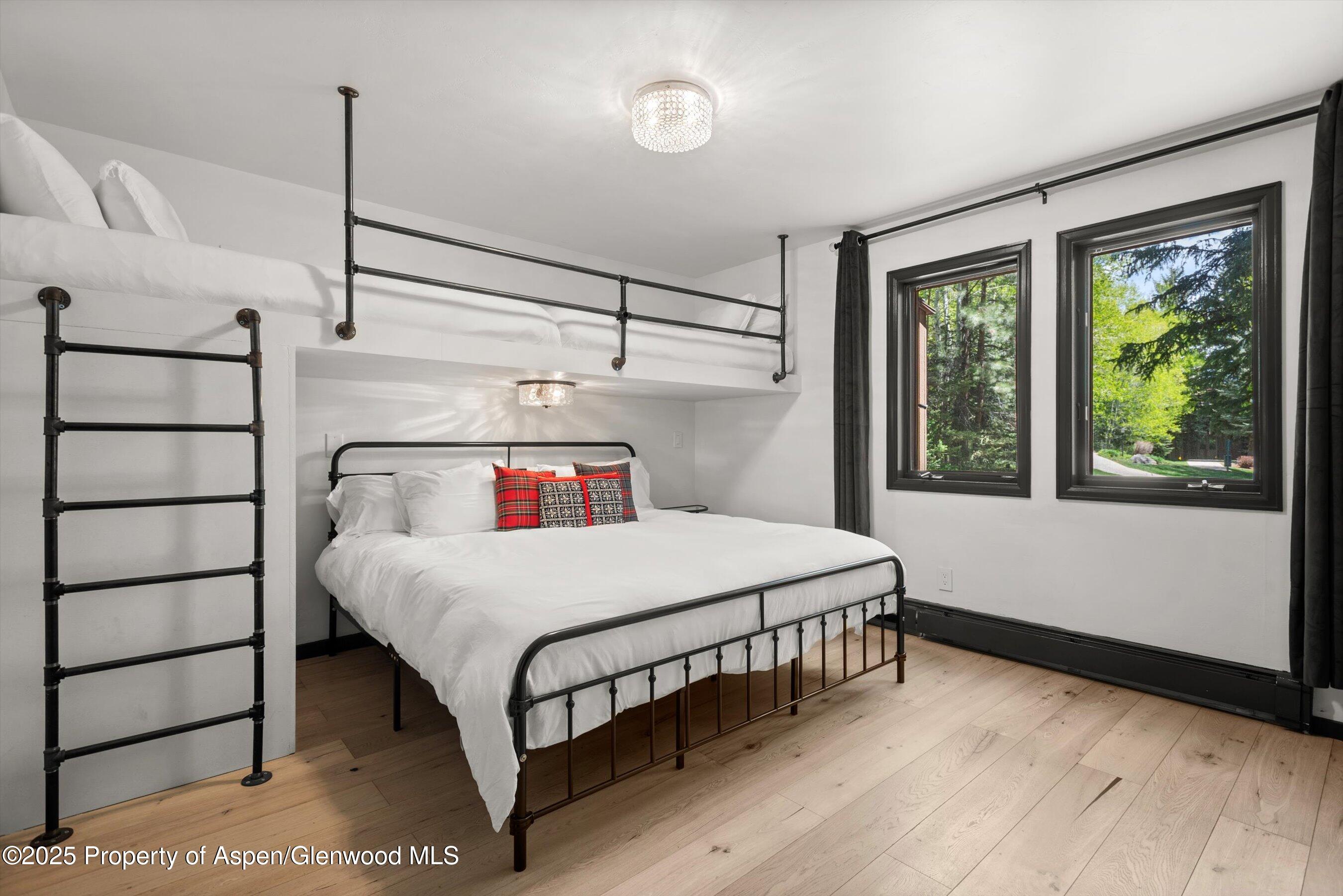 35 Upper Woodbridge Road, 2A