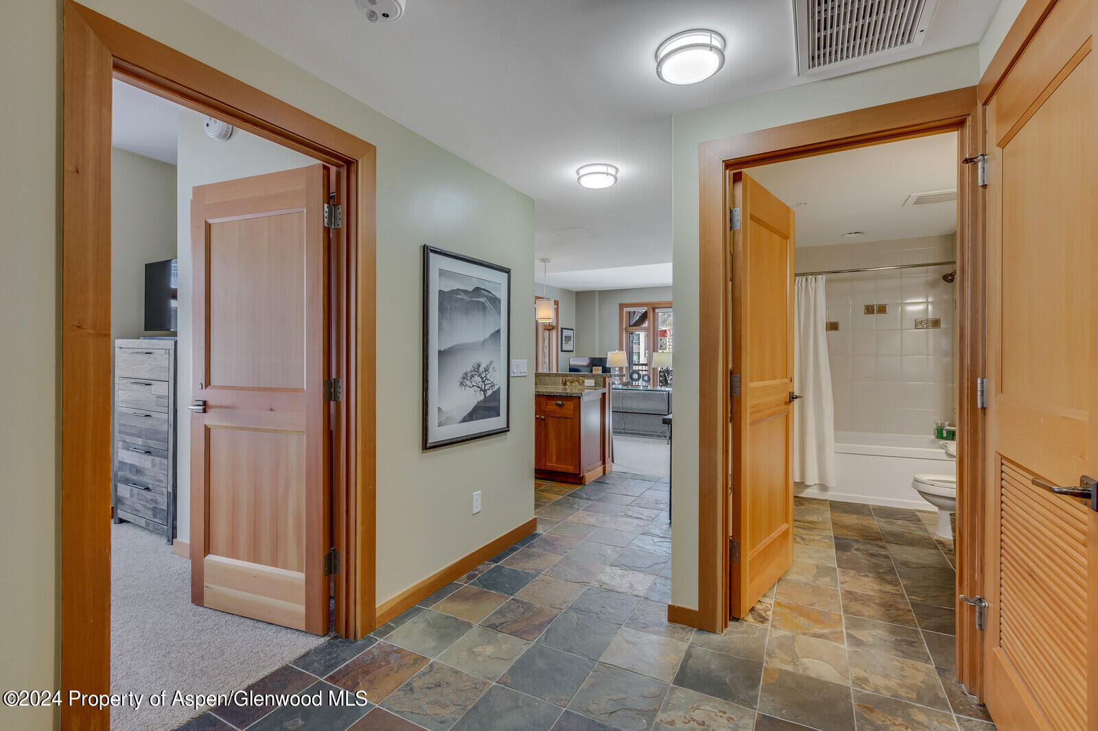 110 Carriage Way 3210