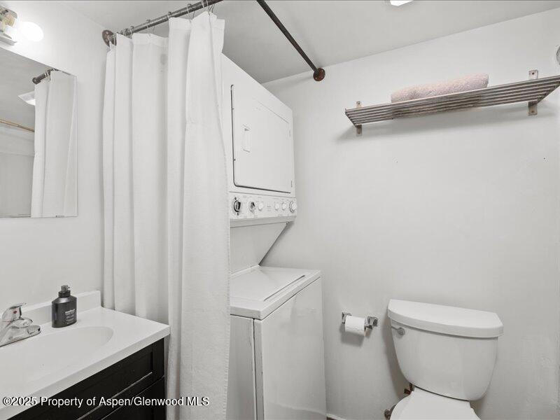 412 Mill Street, #B9