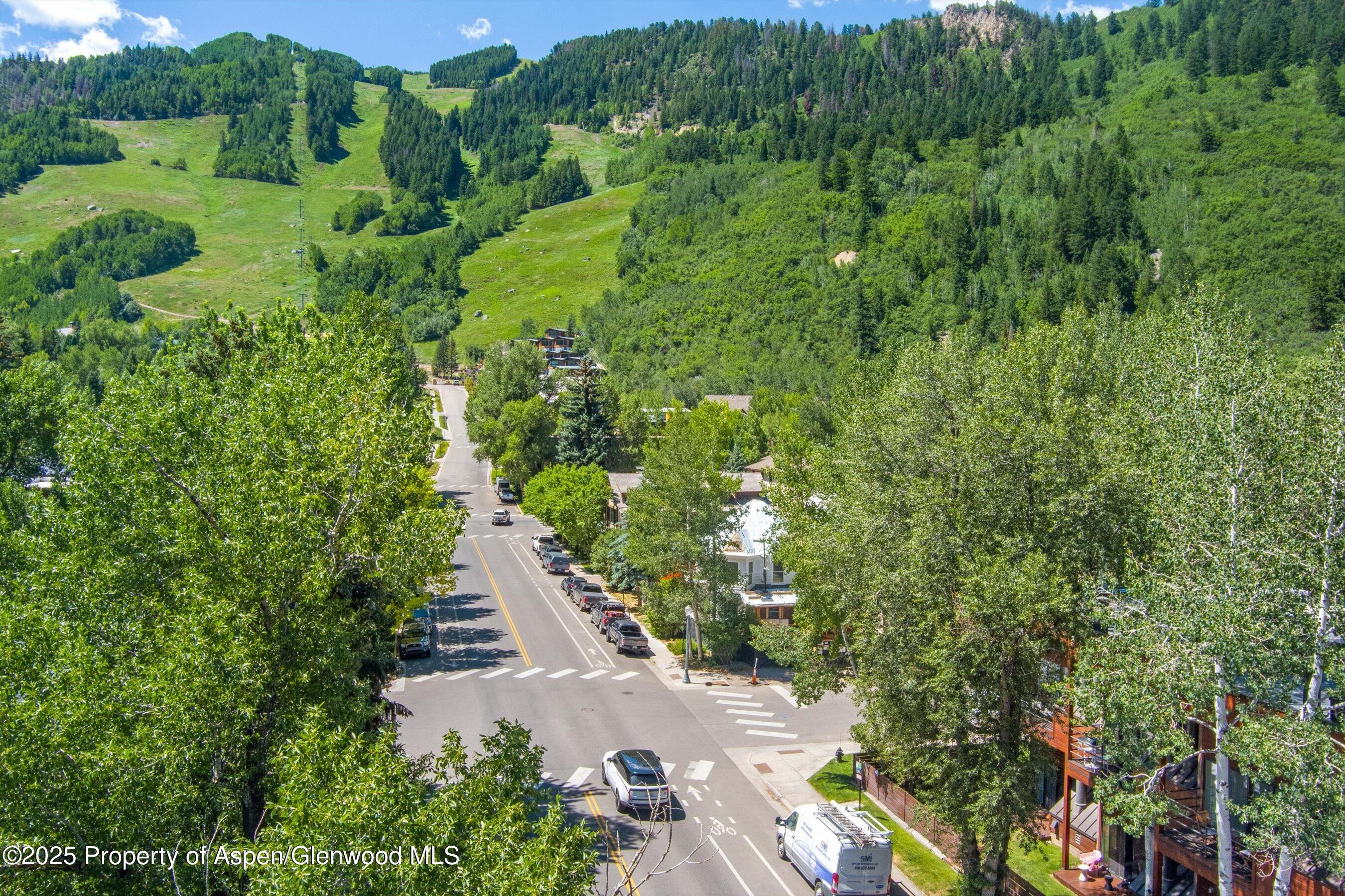 311 S Aspen Street Unit: Unit 5