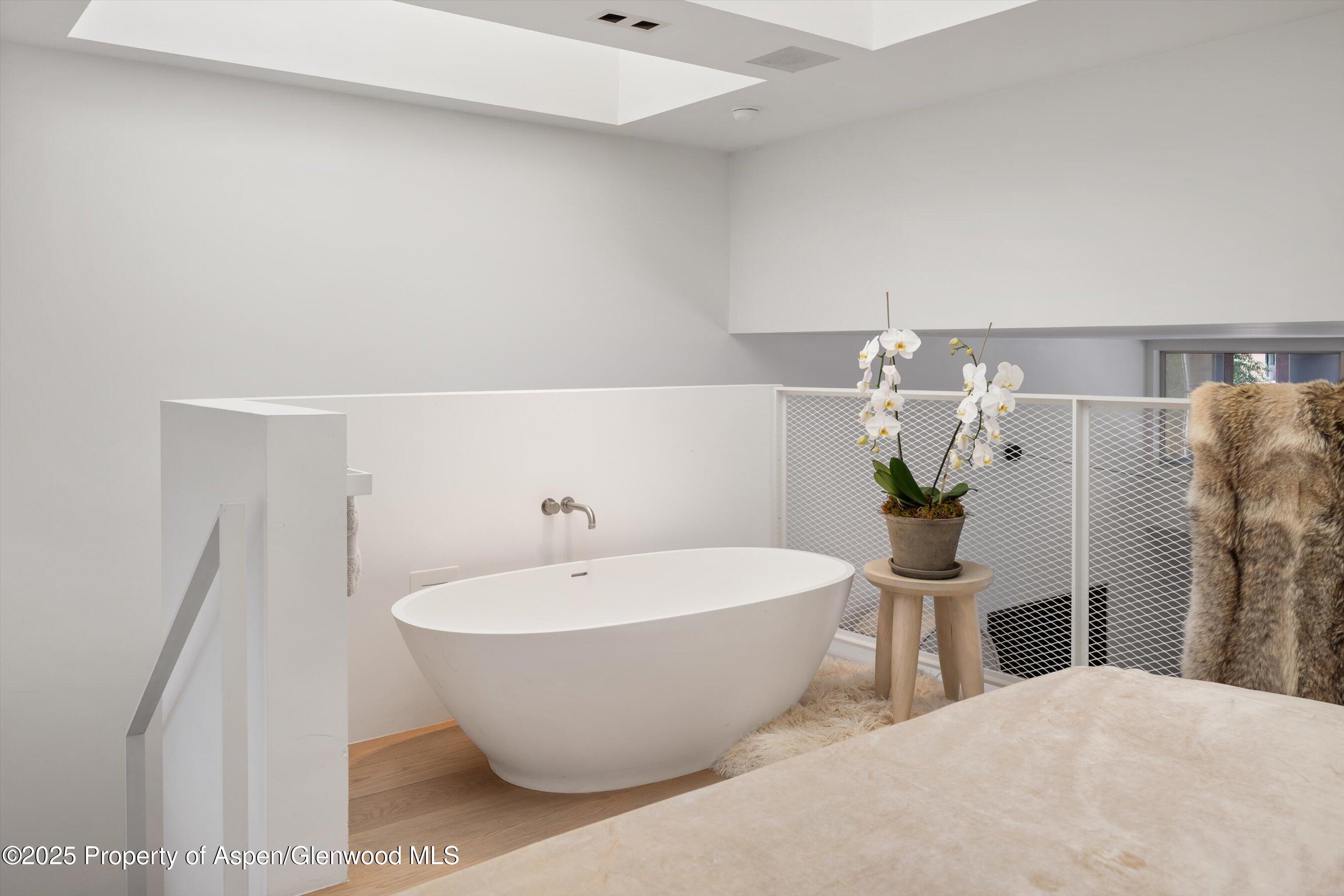 311 S Aspen Street Unit: Unit 5