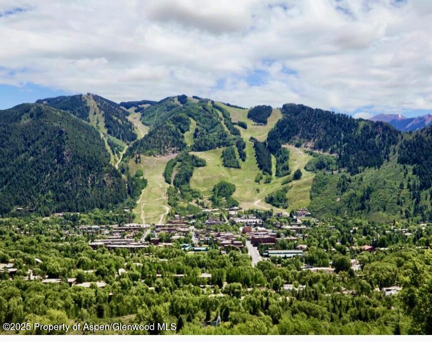 804 Hunter Creek Road