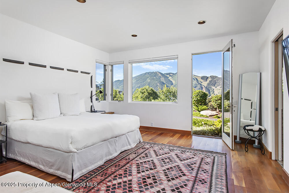 804 Hunter Creek Road