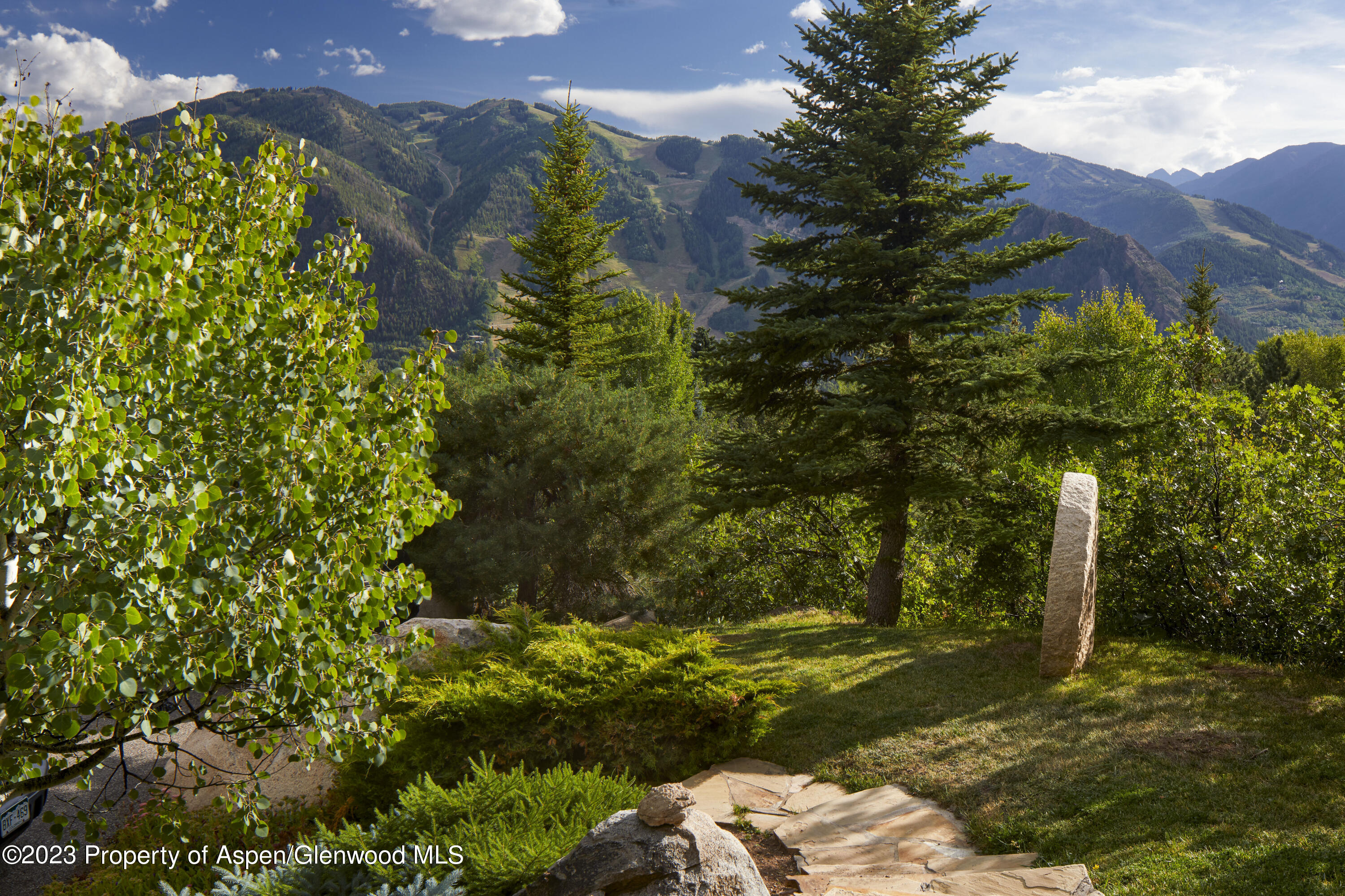 804 Hunter Creek Road