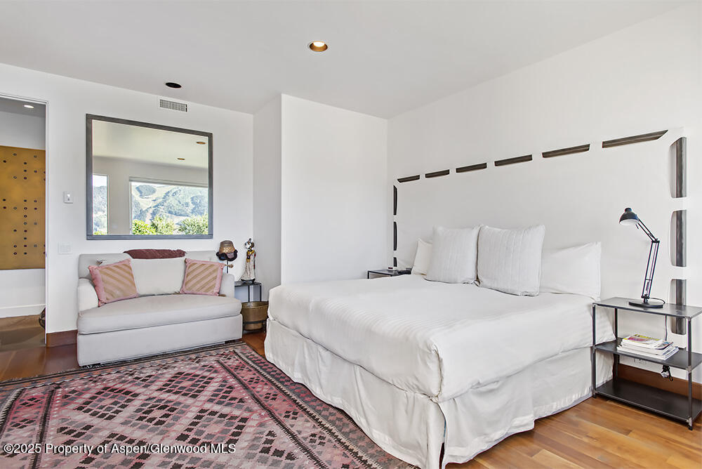 804 Hunter Creek Road