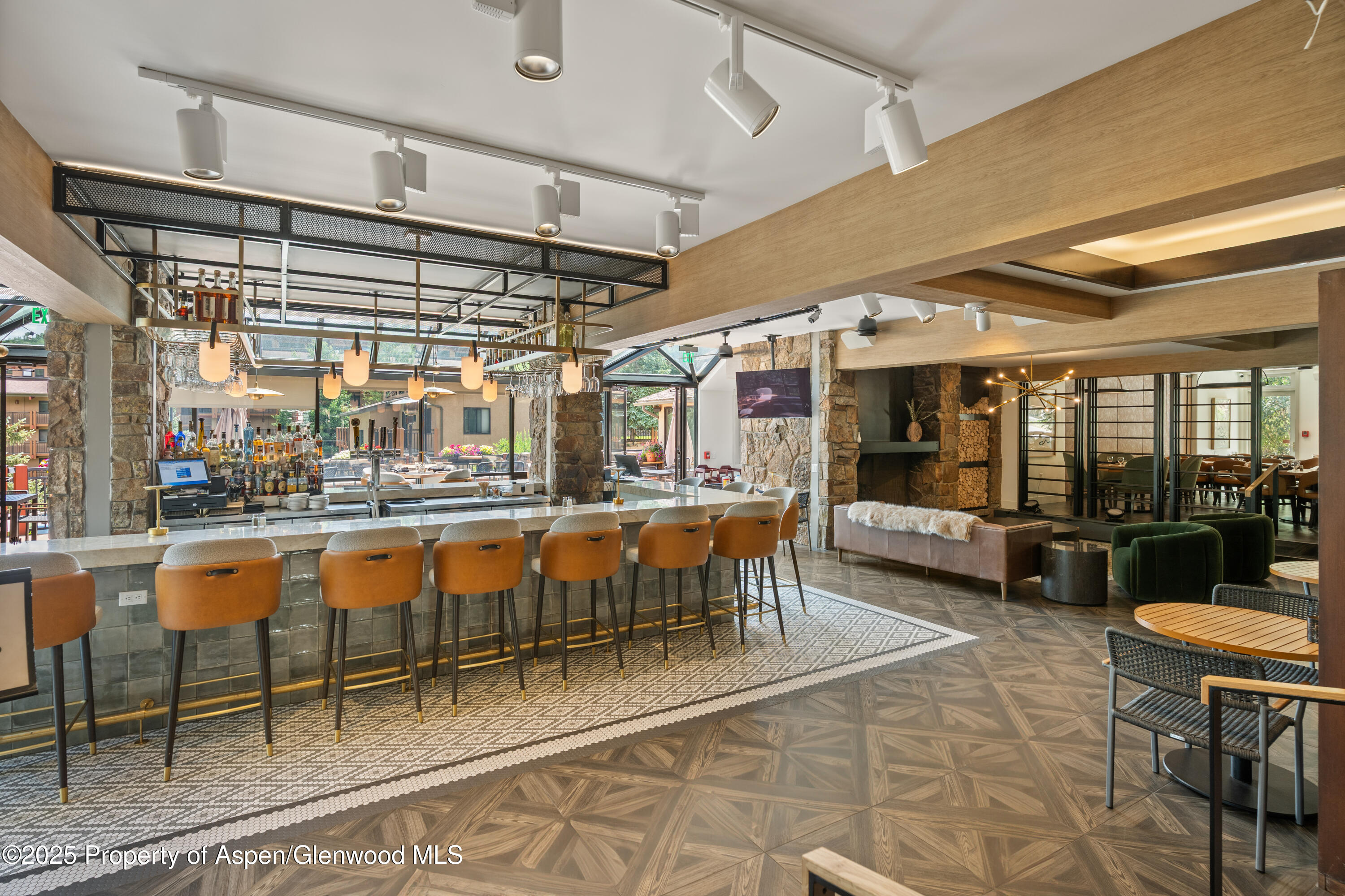 300 Carriage Way, 303