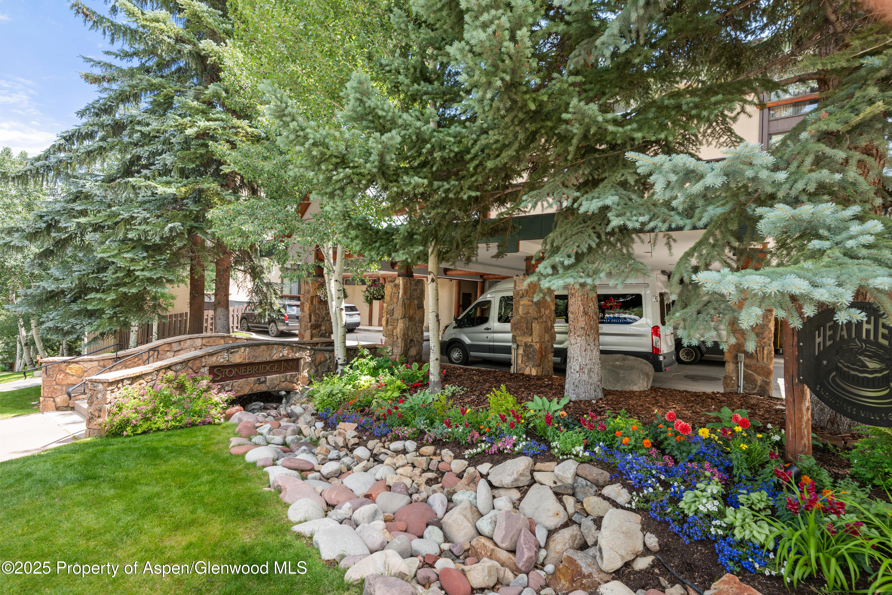 300 Carriage Way, 303