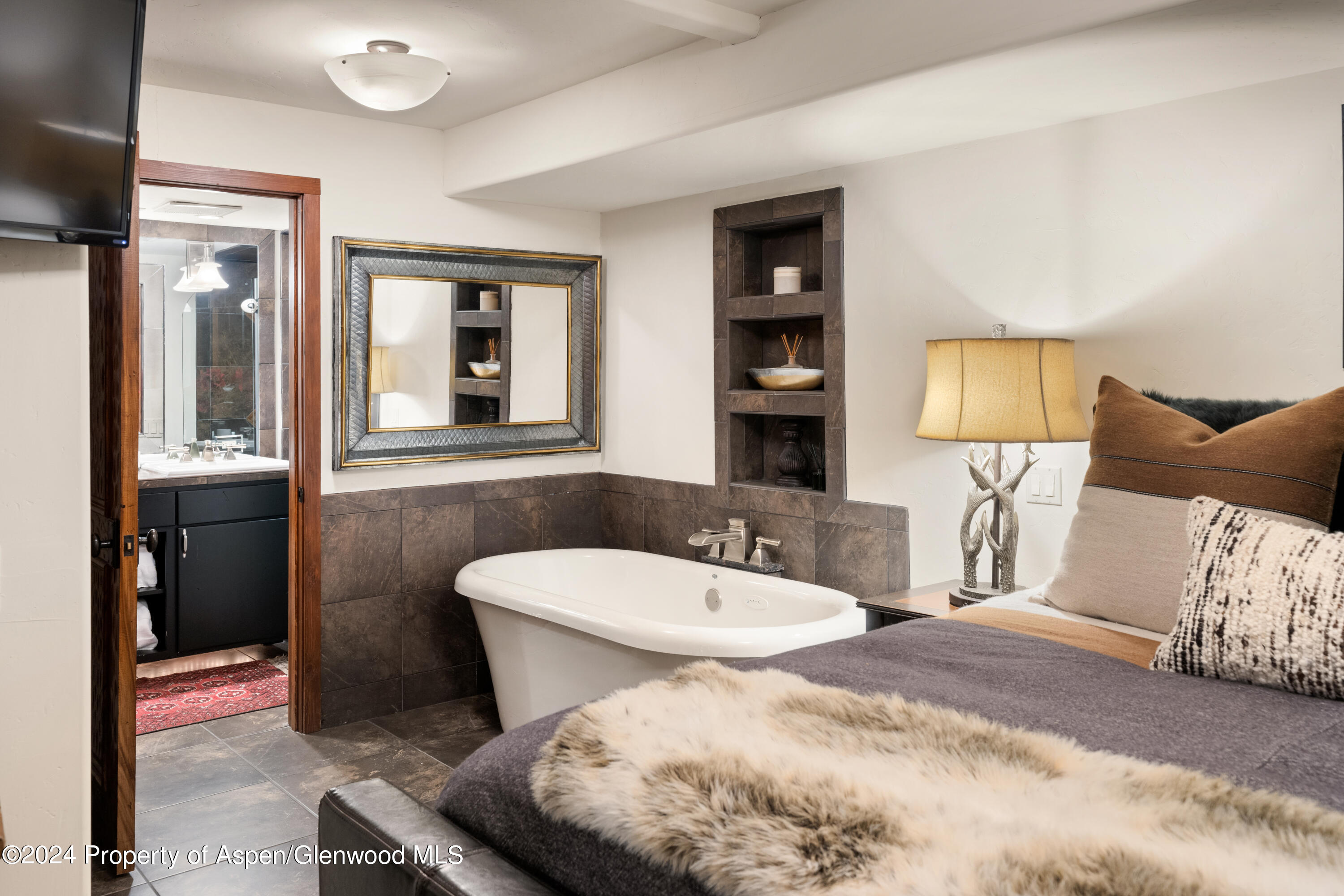 630 W Sopris Creek Road