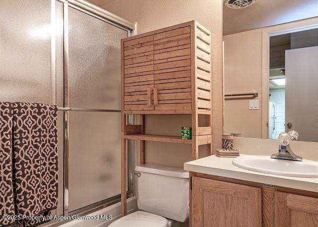 313 VINE Street, 313