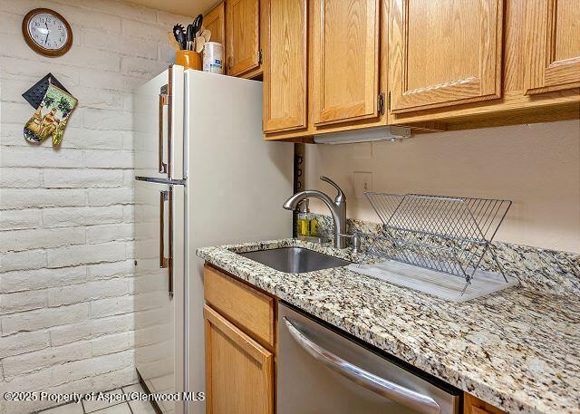 313 VINE Street, 313