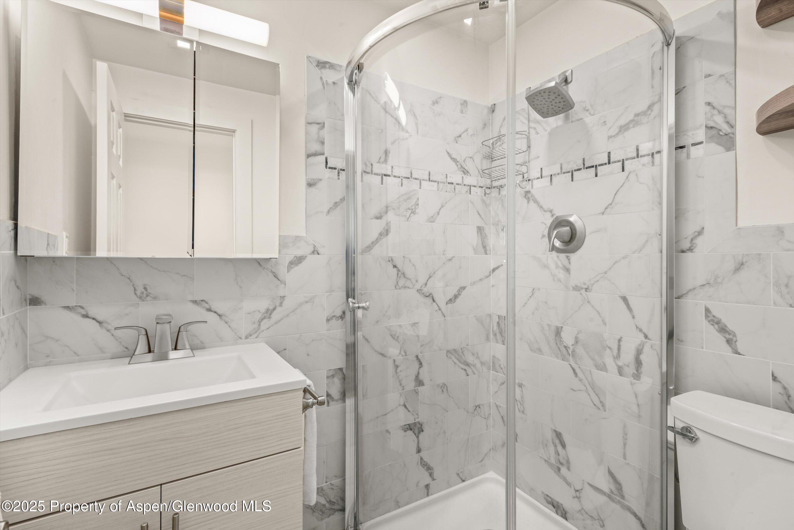 500 W Francis Street Carriage House