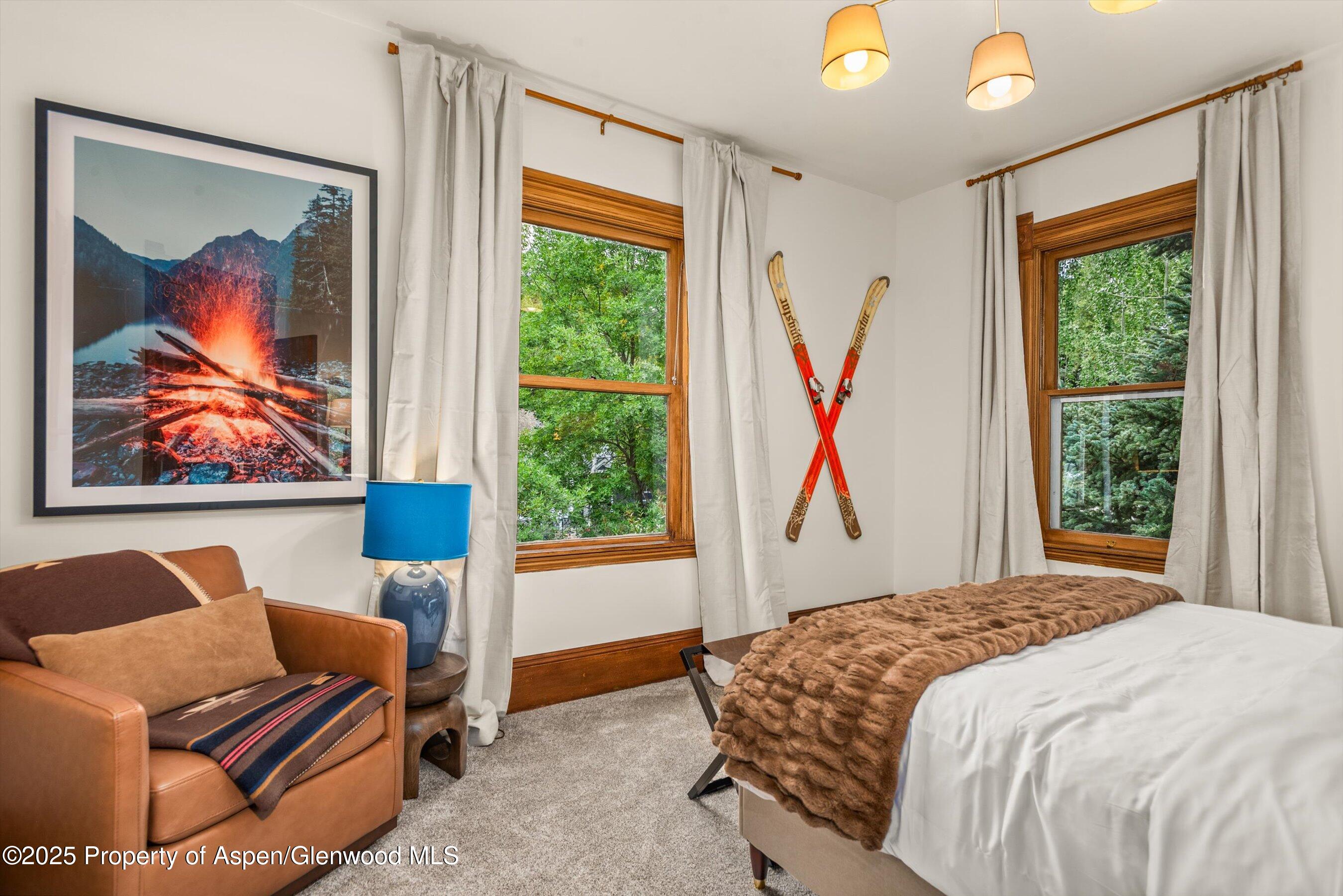 500 W Francis Street