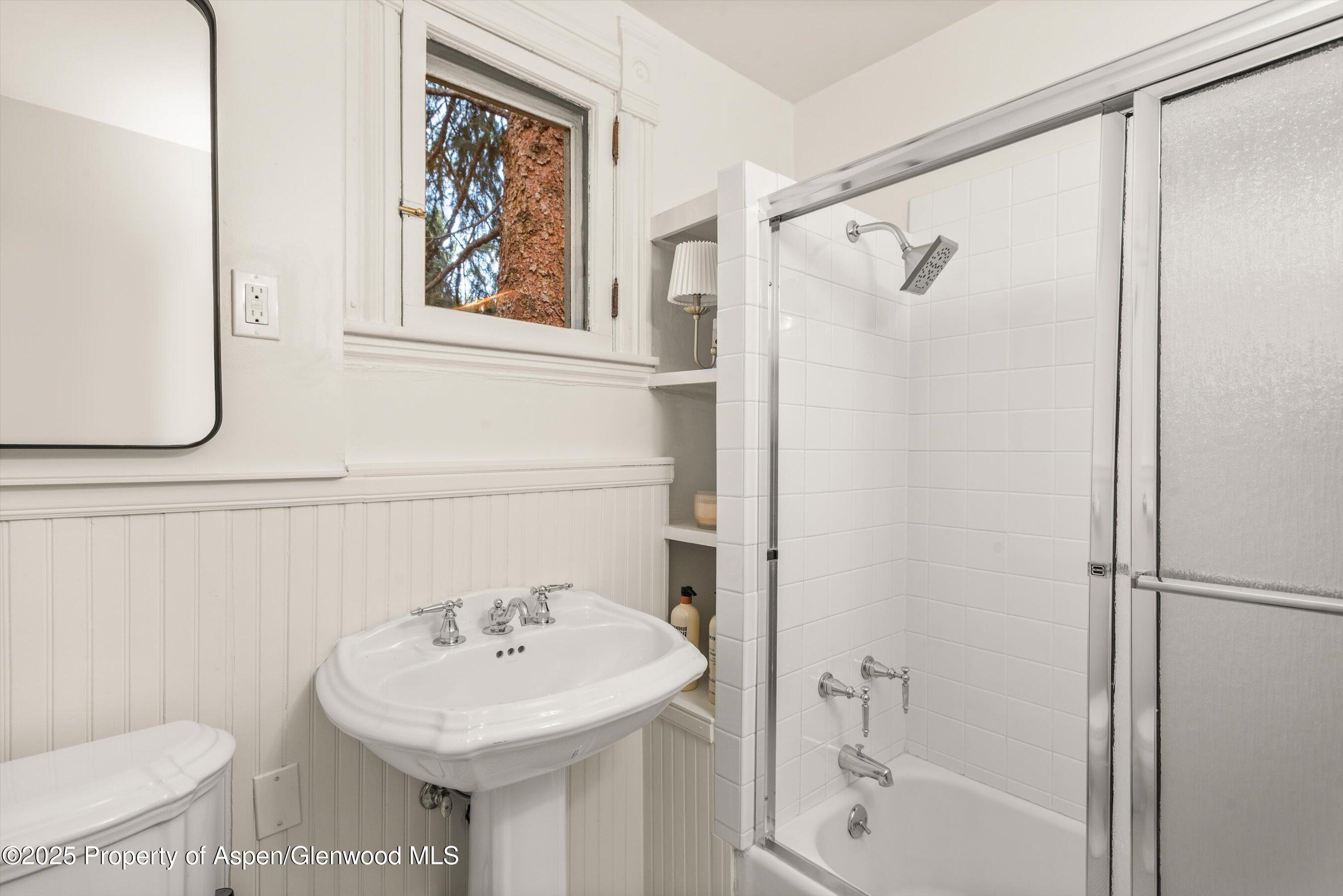 500 W Francis Street