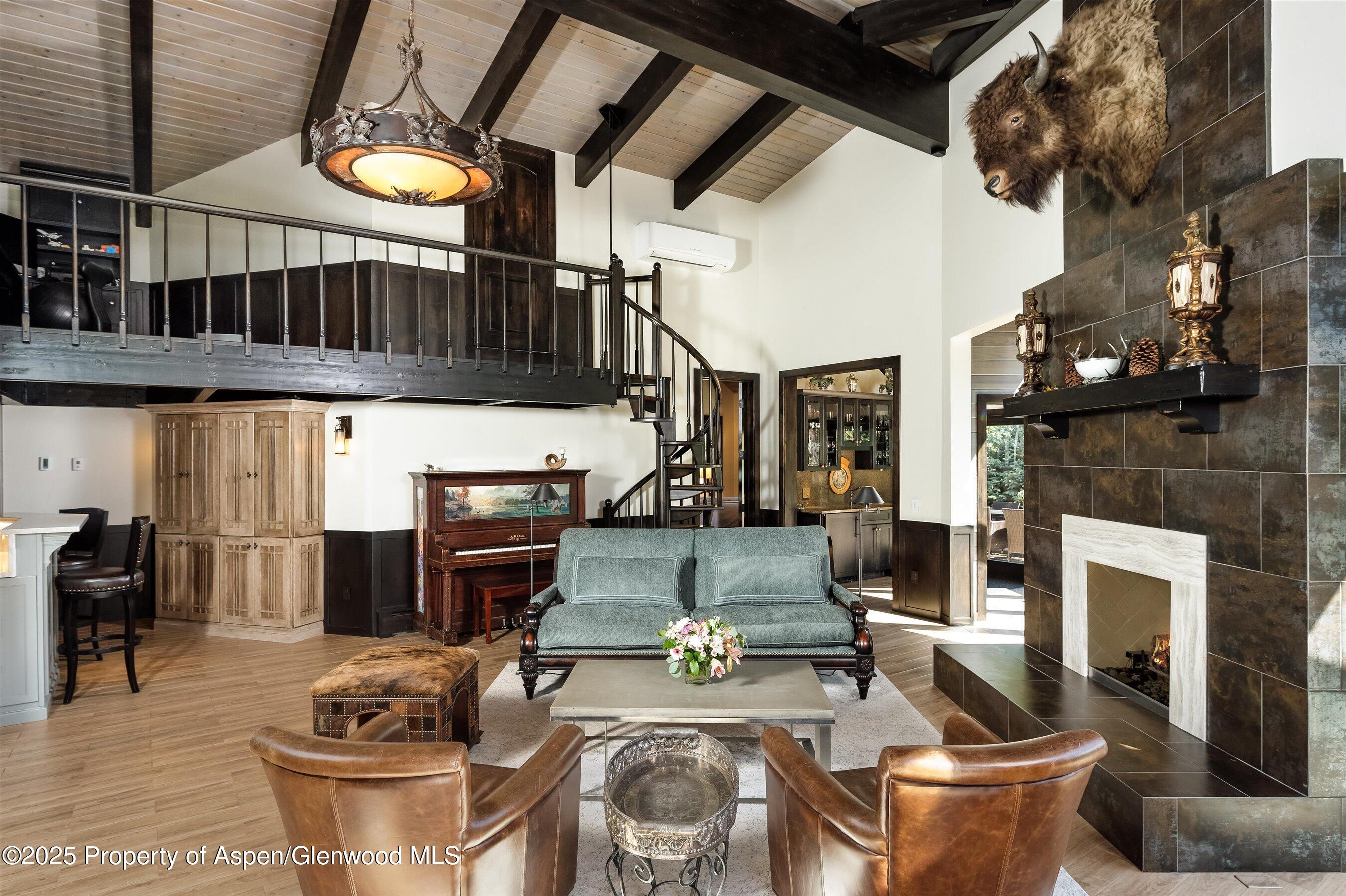 39 Roaring Fork Drive