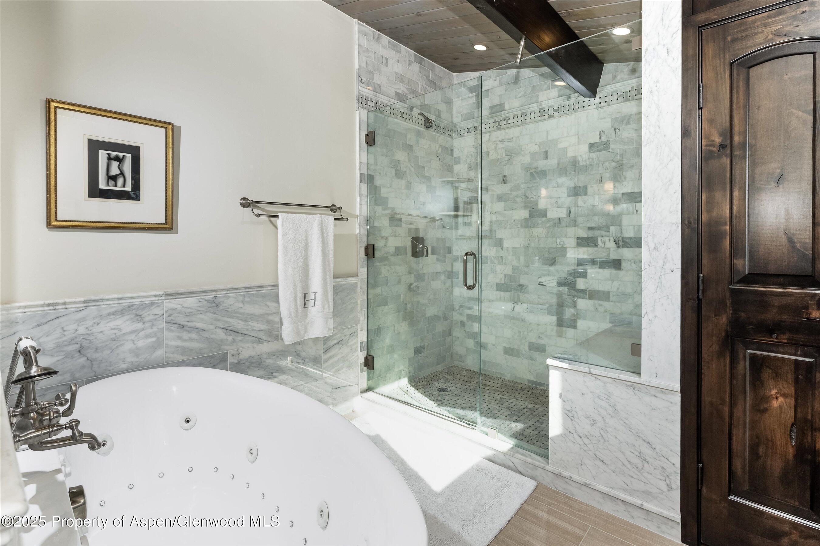 39 Roaring Fork Drive