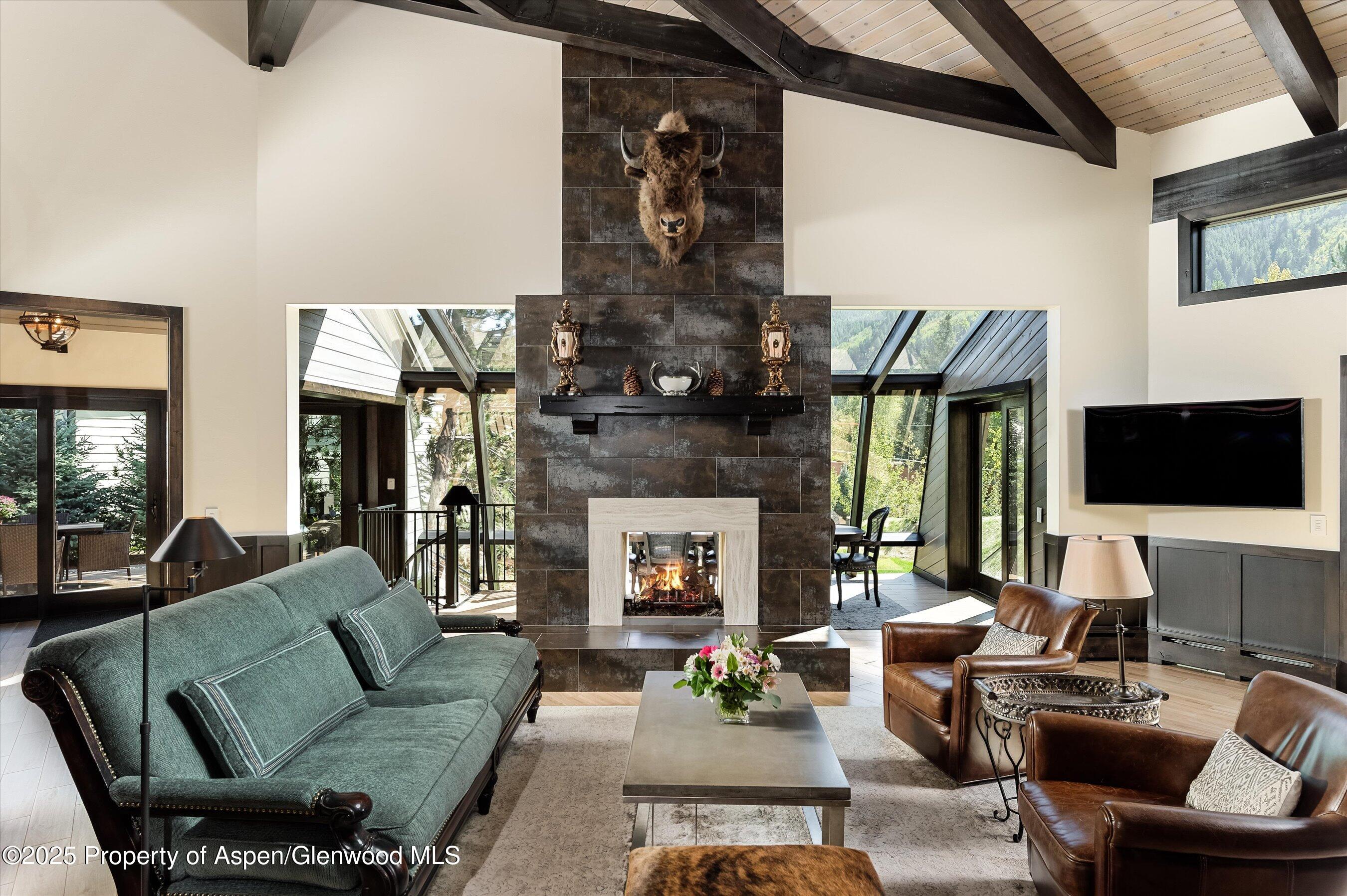 39 Roaring Fork Drive