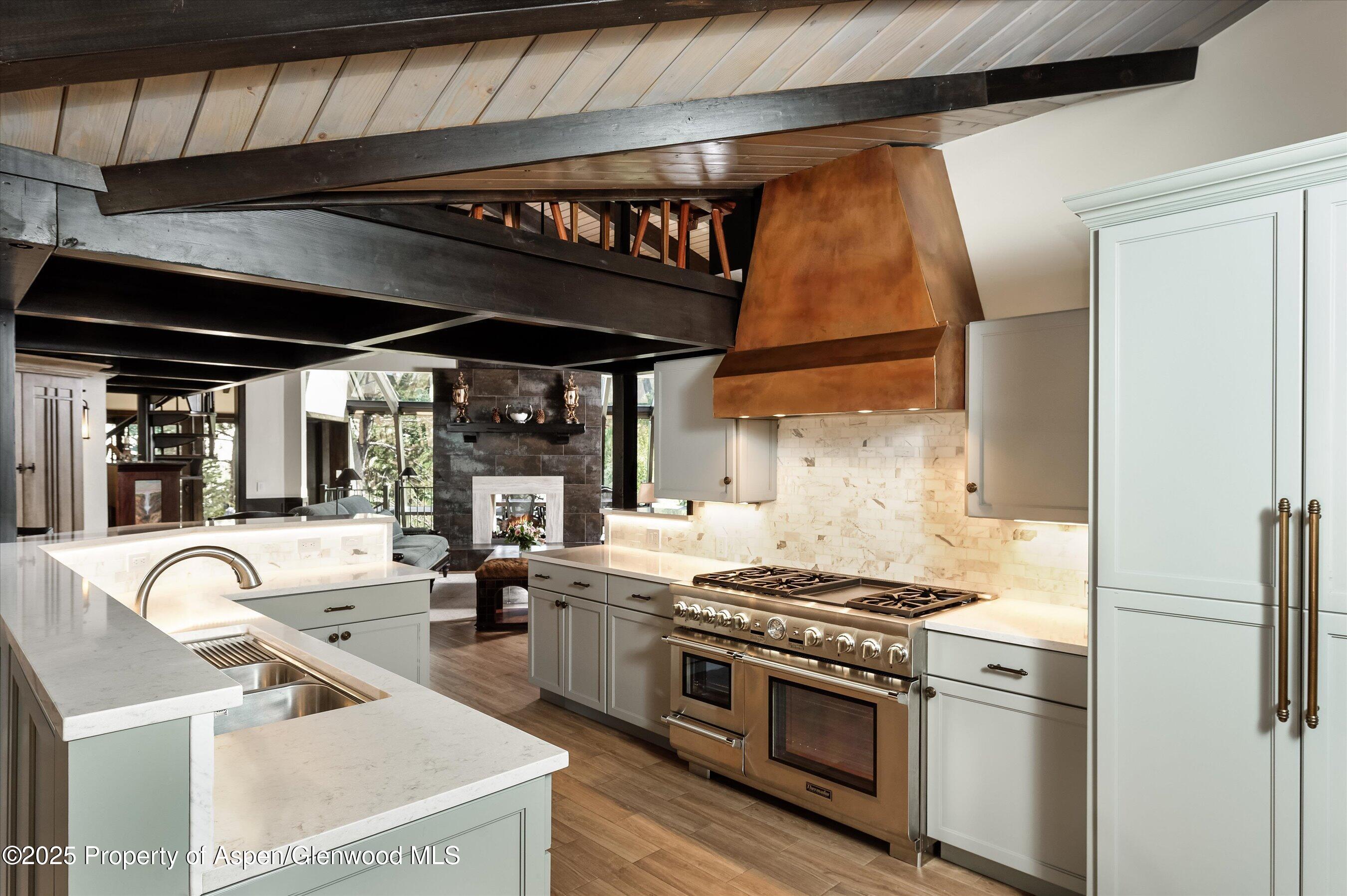 39 Roaring Fork Drive