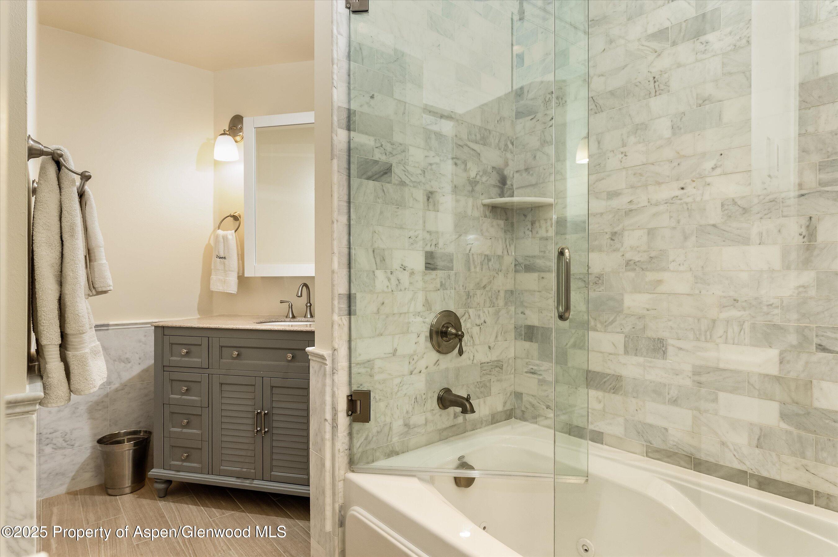 39 Roaring Fork Drive