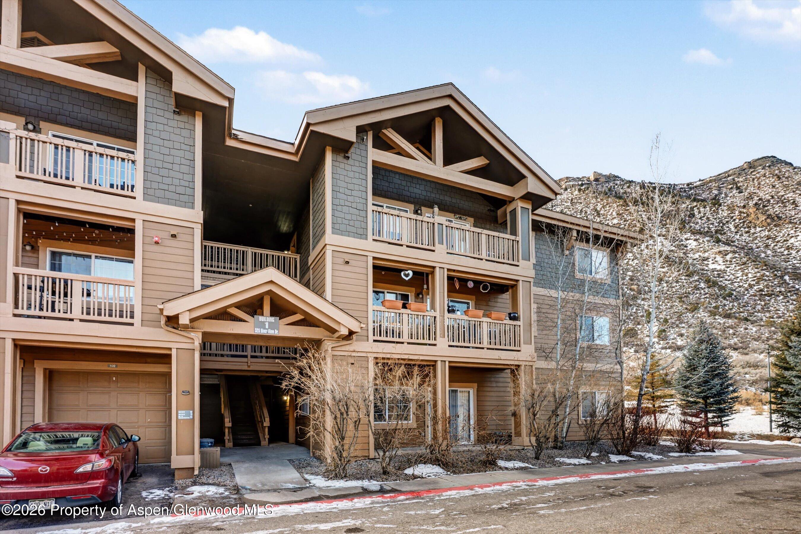 326 River View Drive 101