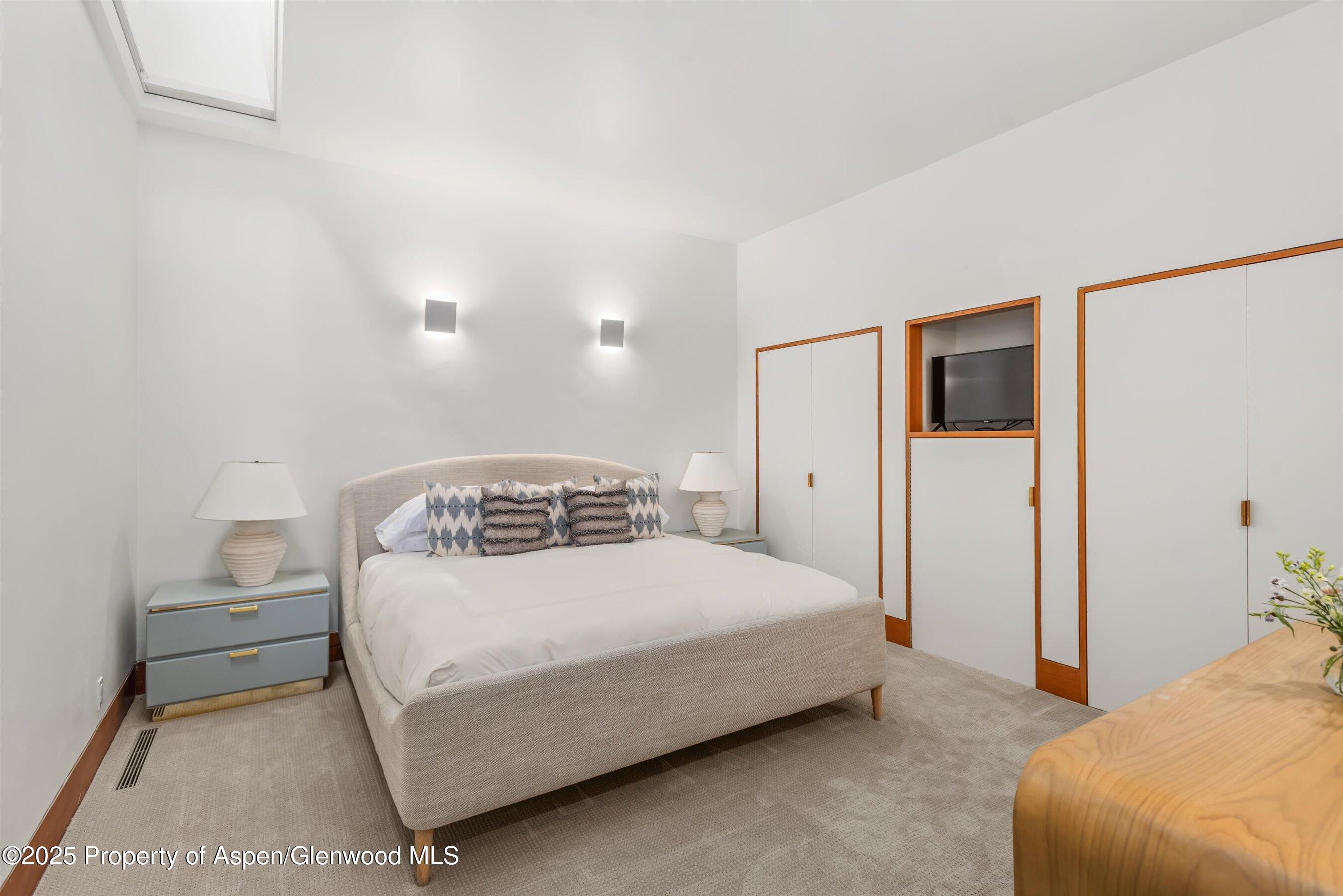 800 Roaring Fork Road