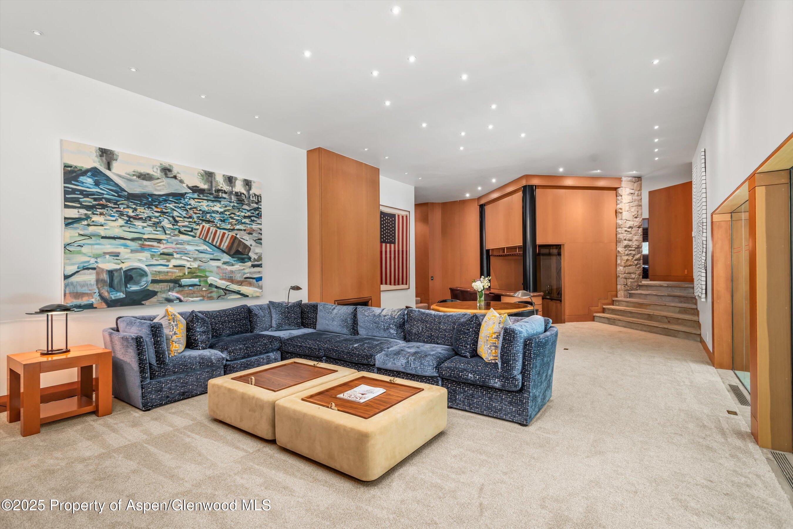 800 Roaring Fork Road