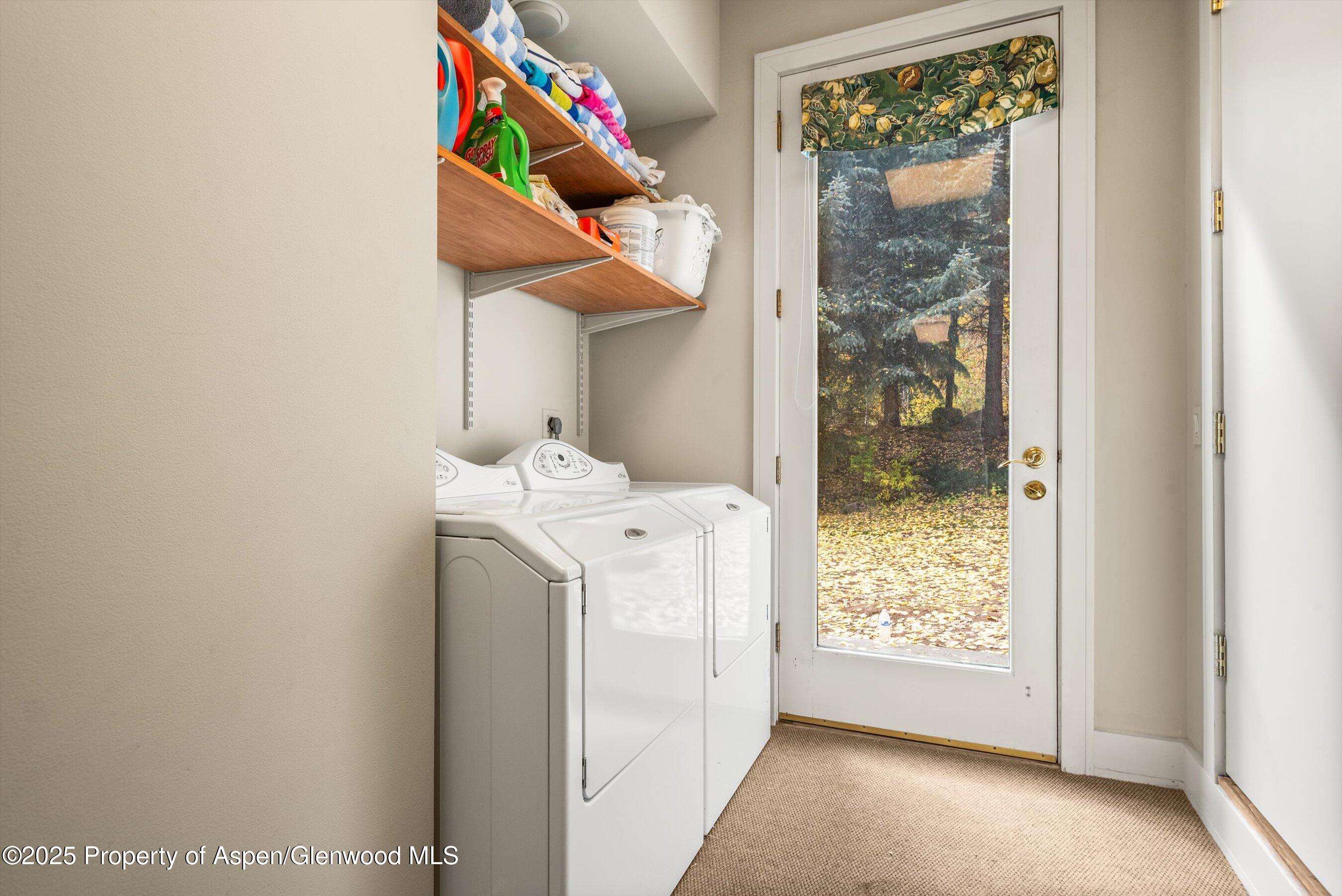 431 W Hopkins Avenue