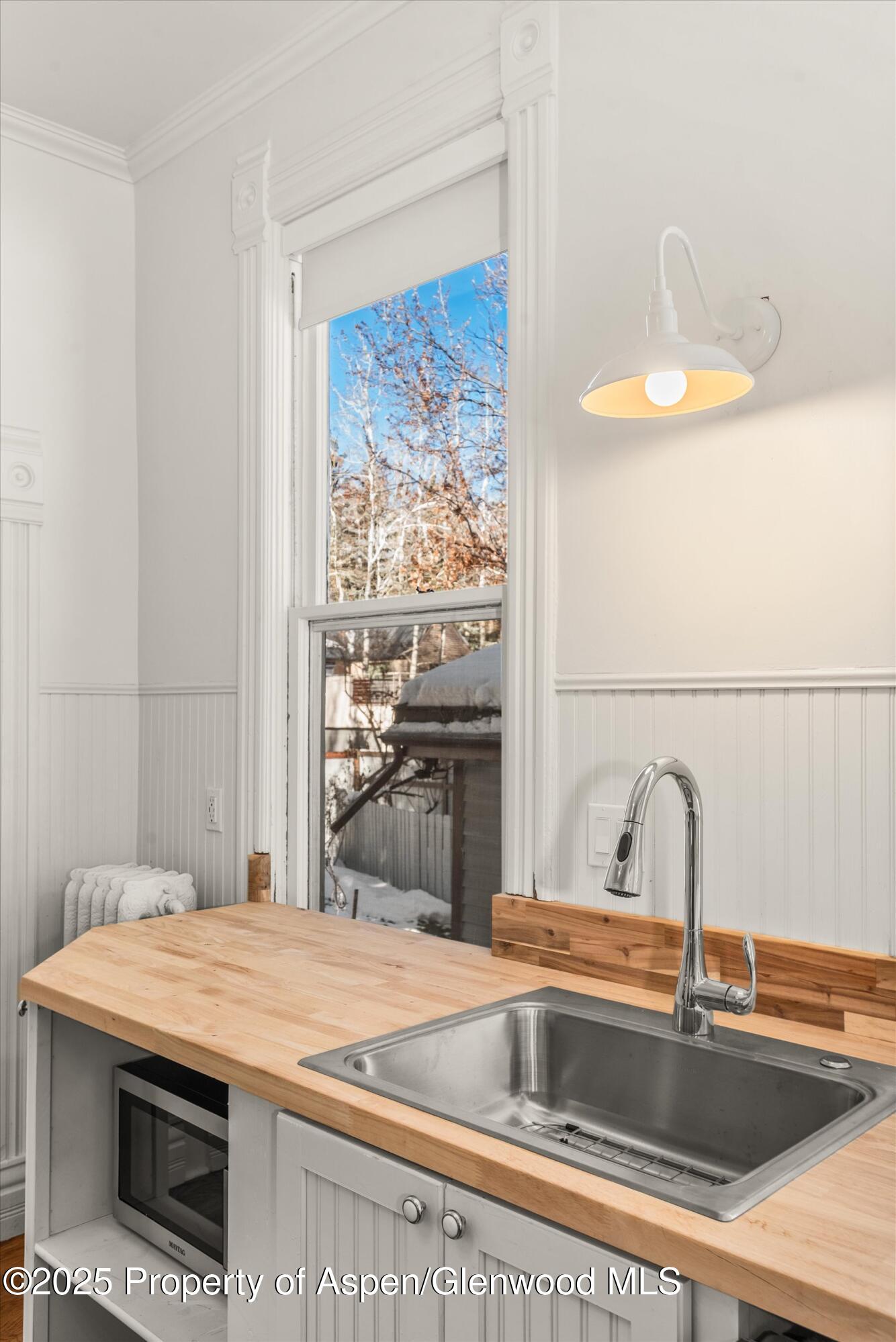 500 W Francis Street