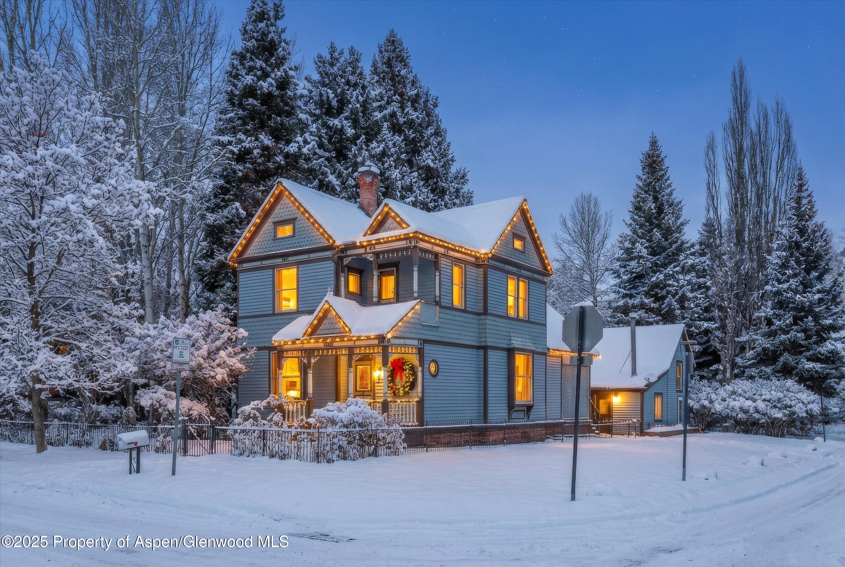 500 W Francis Street