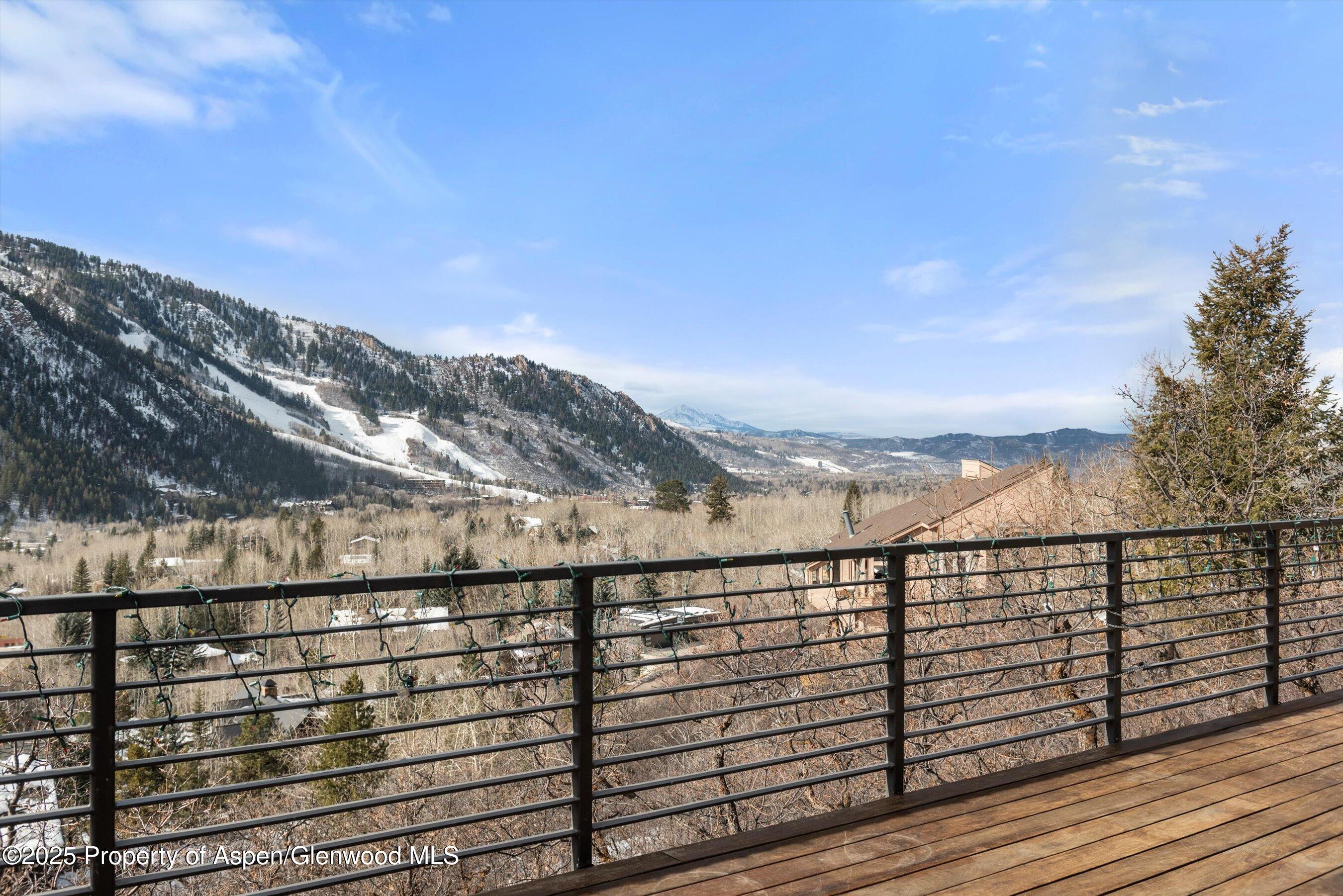 40 Mountain Laurel Lane