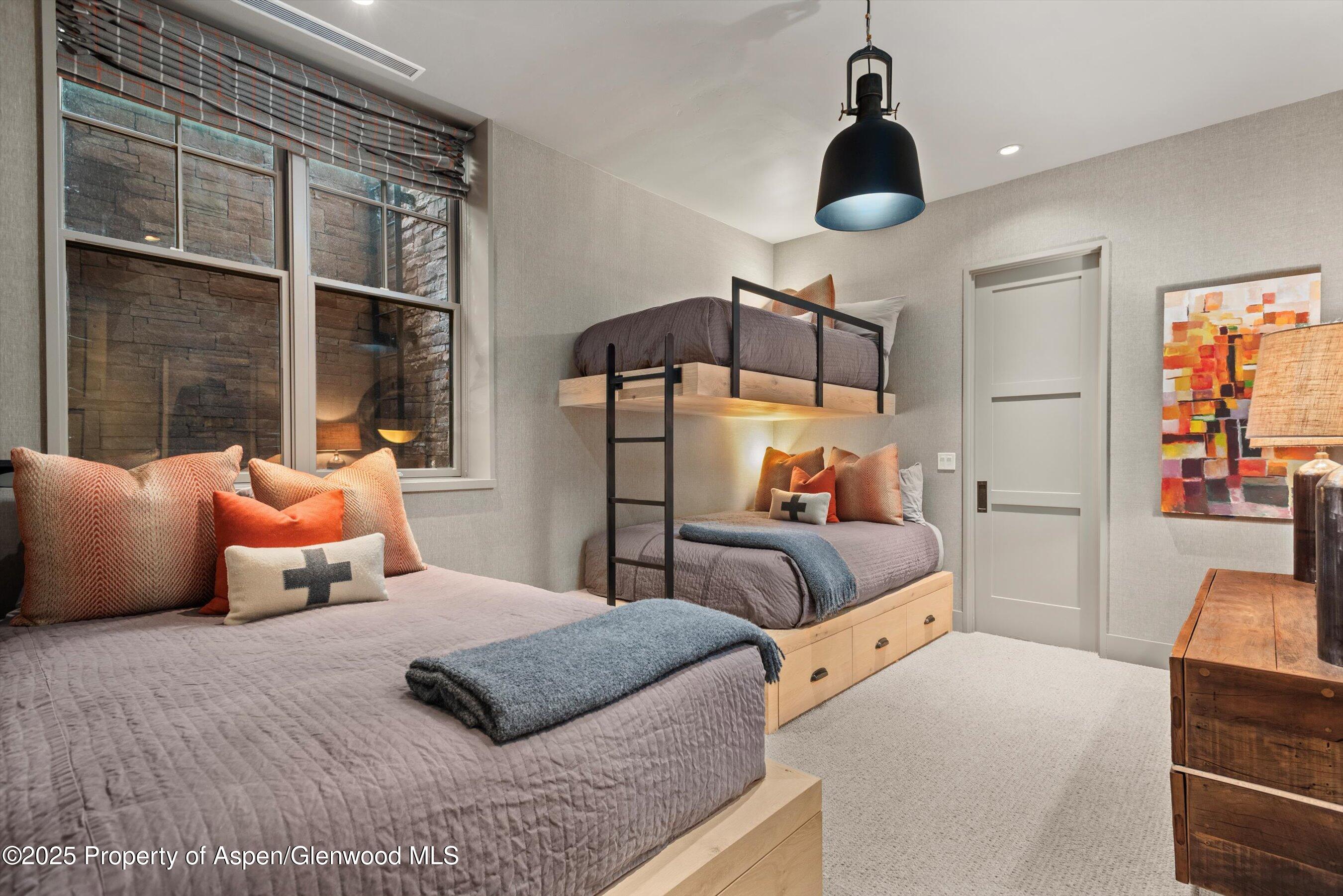 103 S Seventh Street