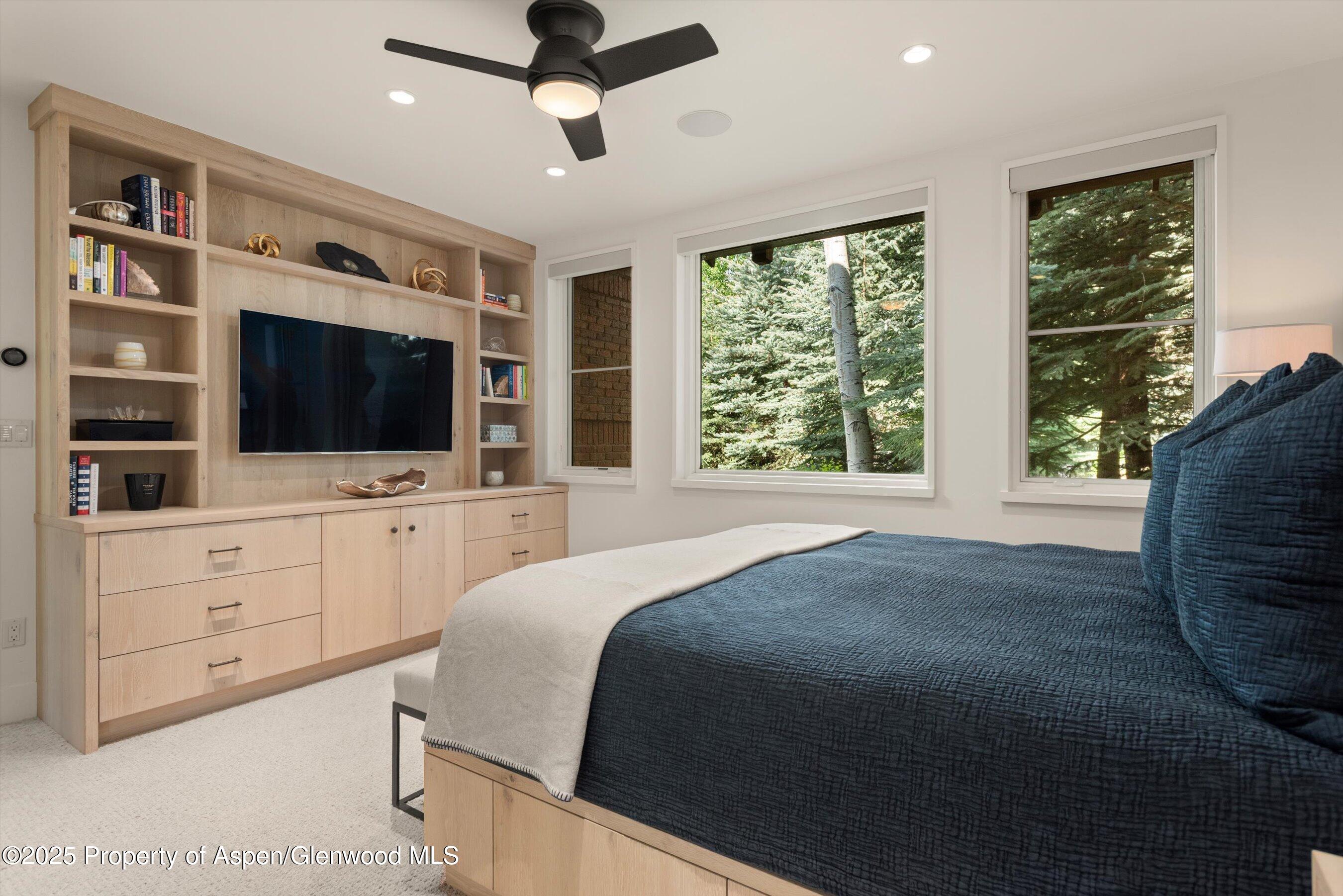 103 S Seventh Street