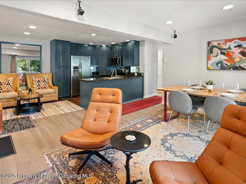 326 Midland Avenue 302