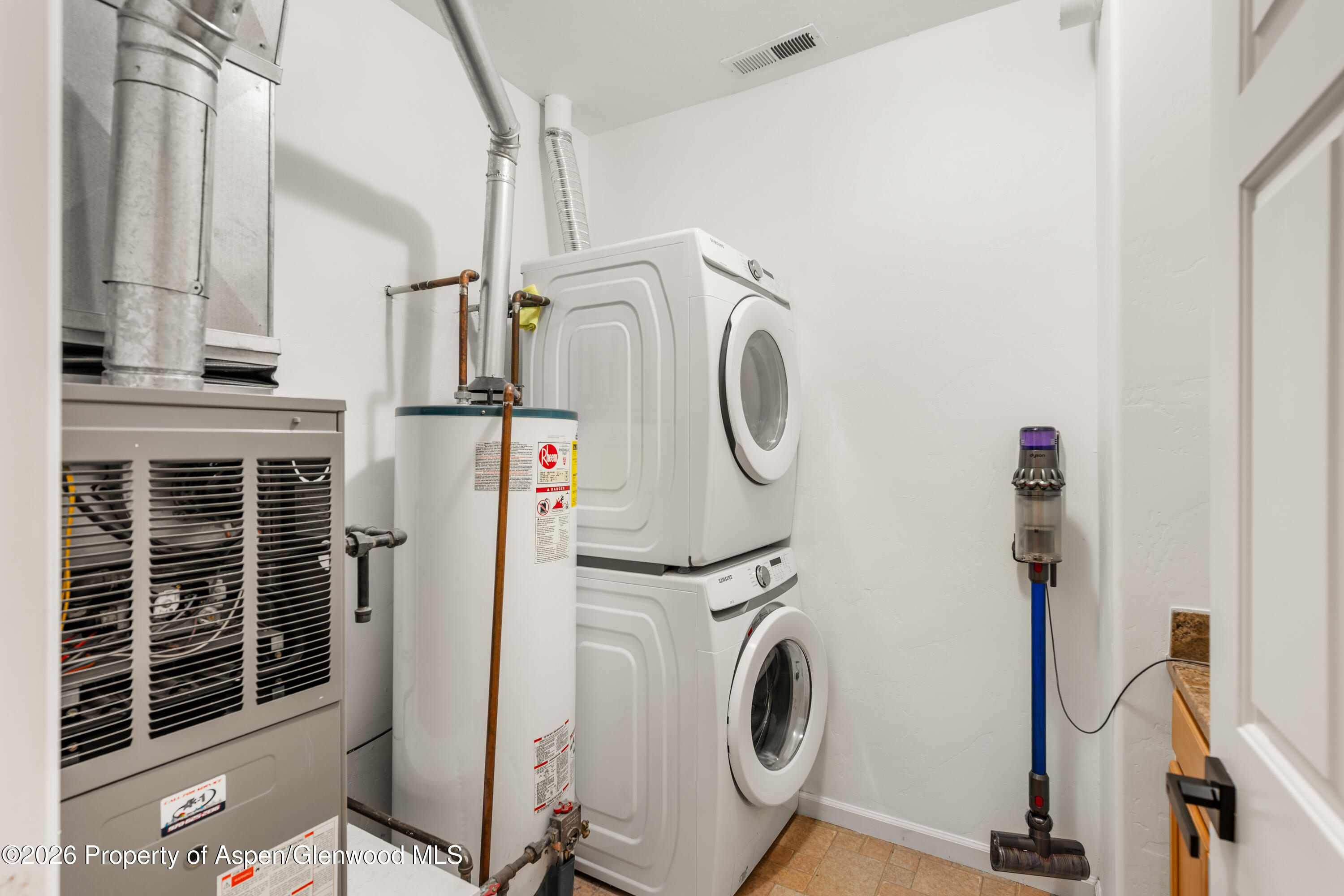 2701 Midland Avenue 625