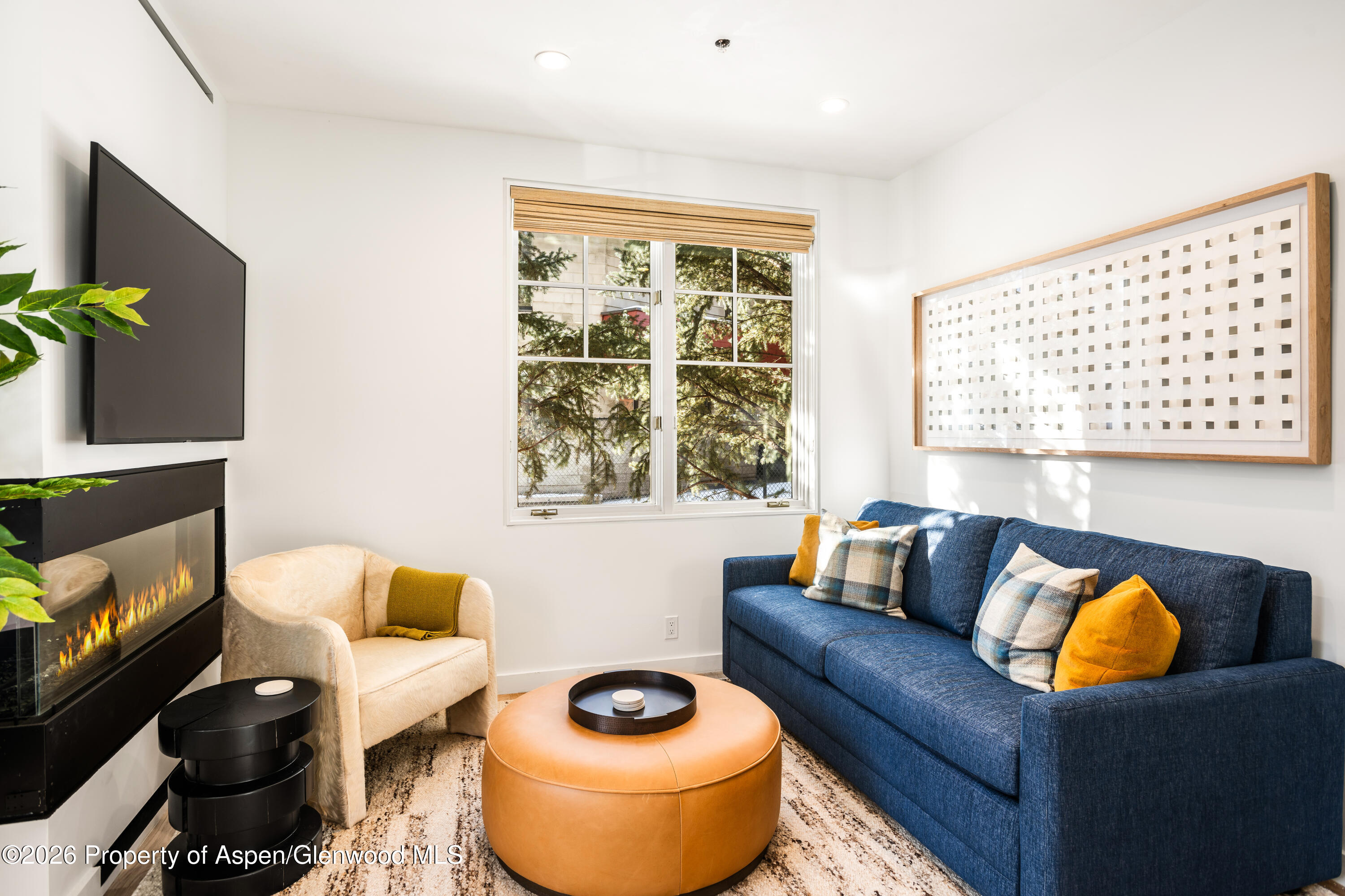 501 W Main Street A101