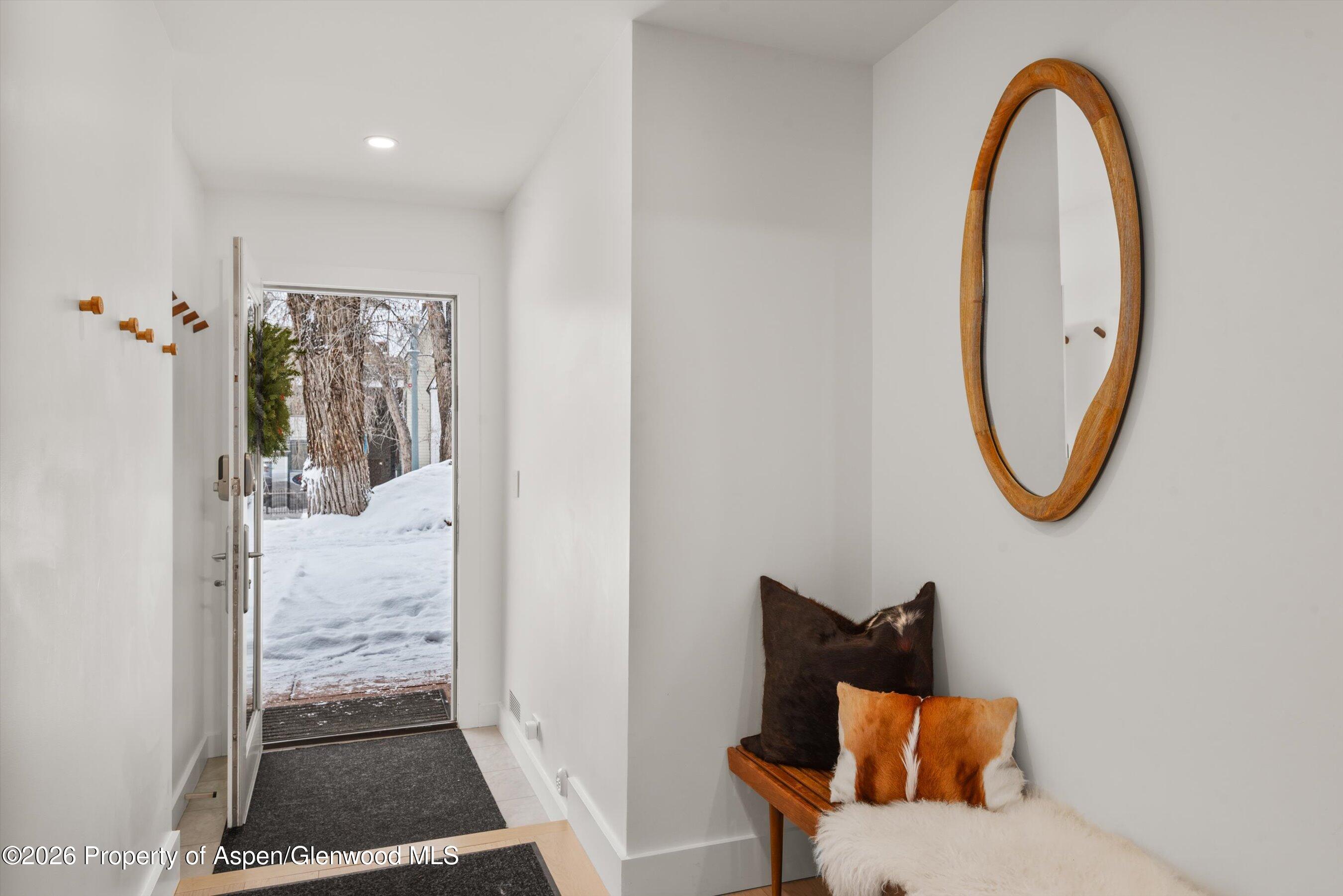 1001 E Cooper Avenue 1