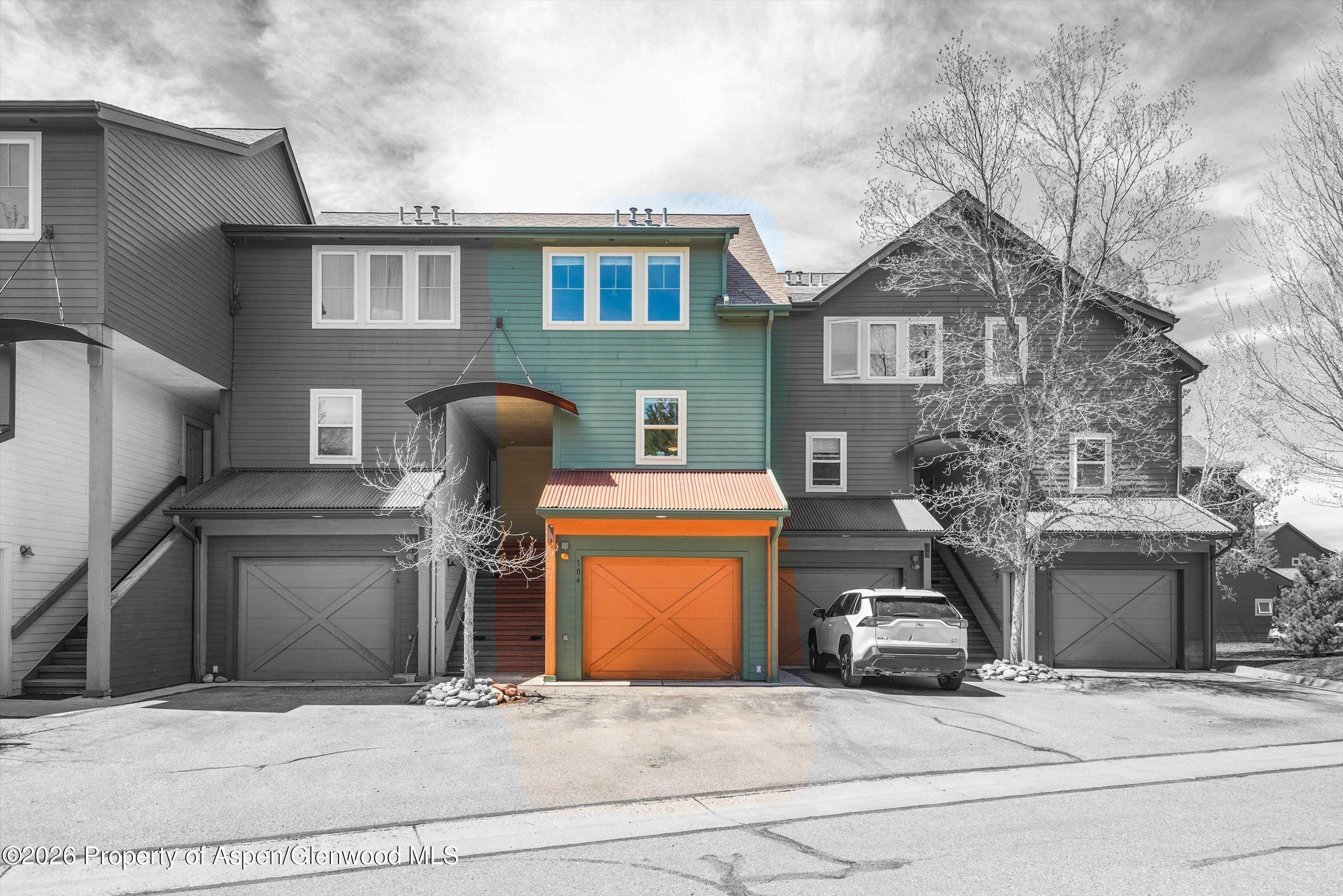 104 Lakeside Drive