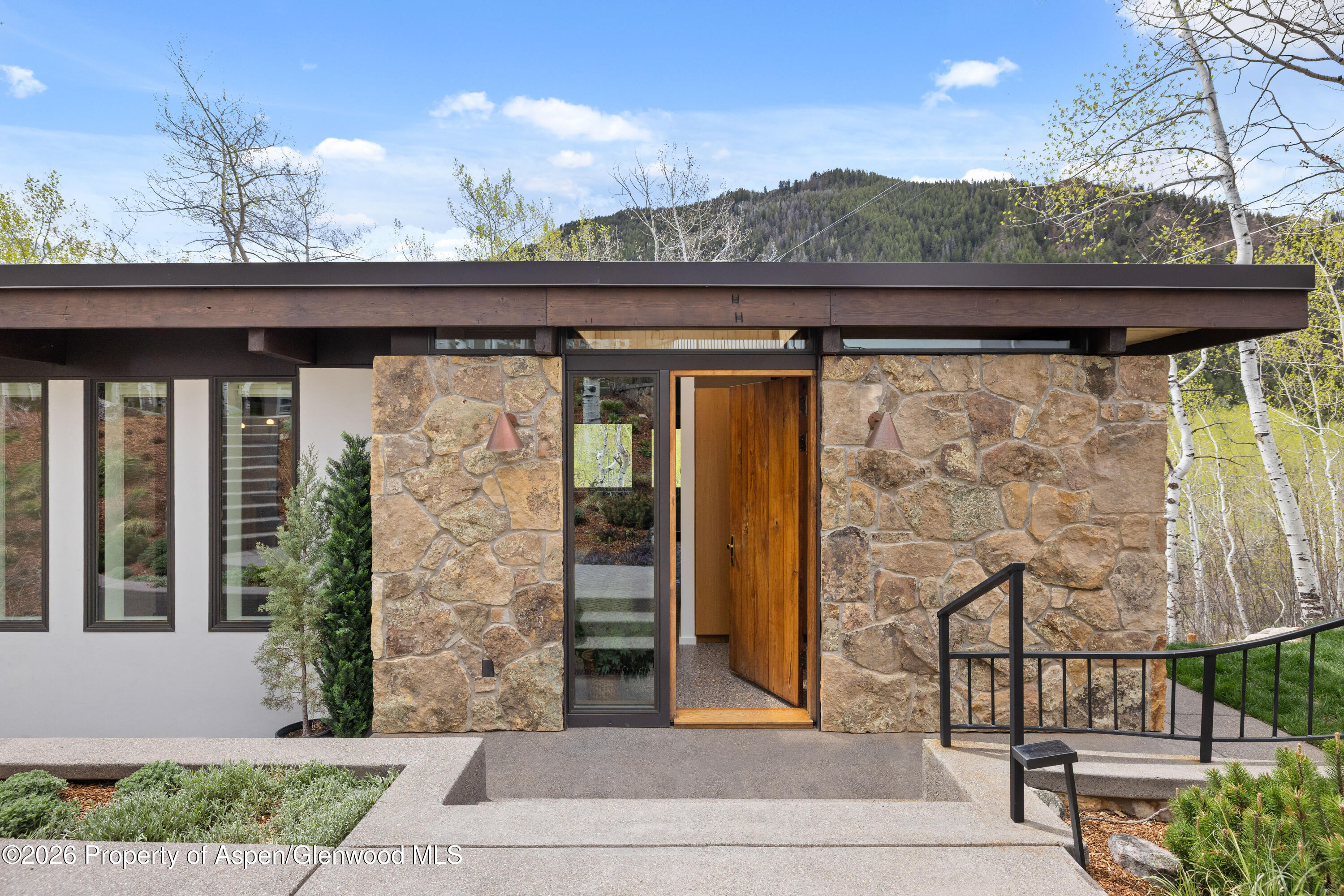 284 Eastwood Drive